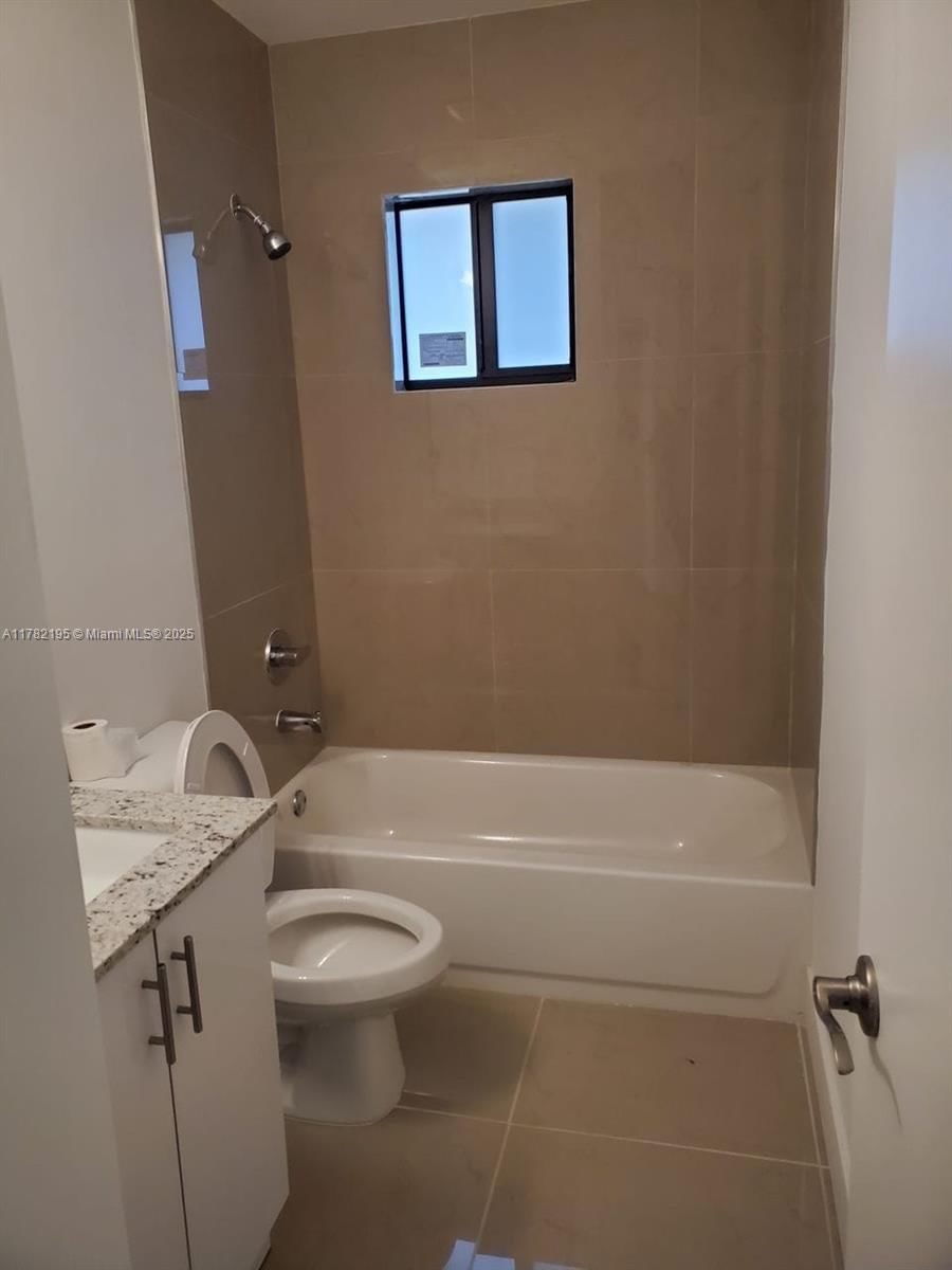 Real estate property located at 2925 93rd St, Miami-dade, The Tropics Amd, Miami, FL