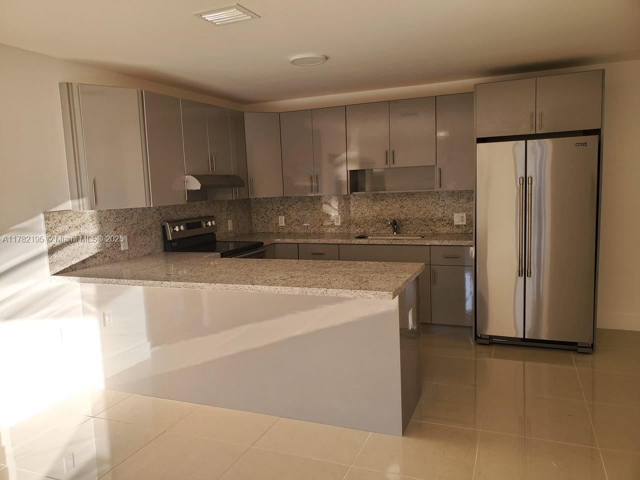 Real estate property located at 2925 93rd St, Miami-dade, The Tropics Amd, Miami, FL