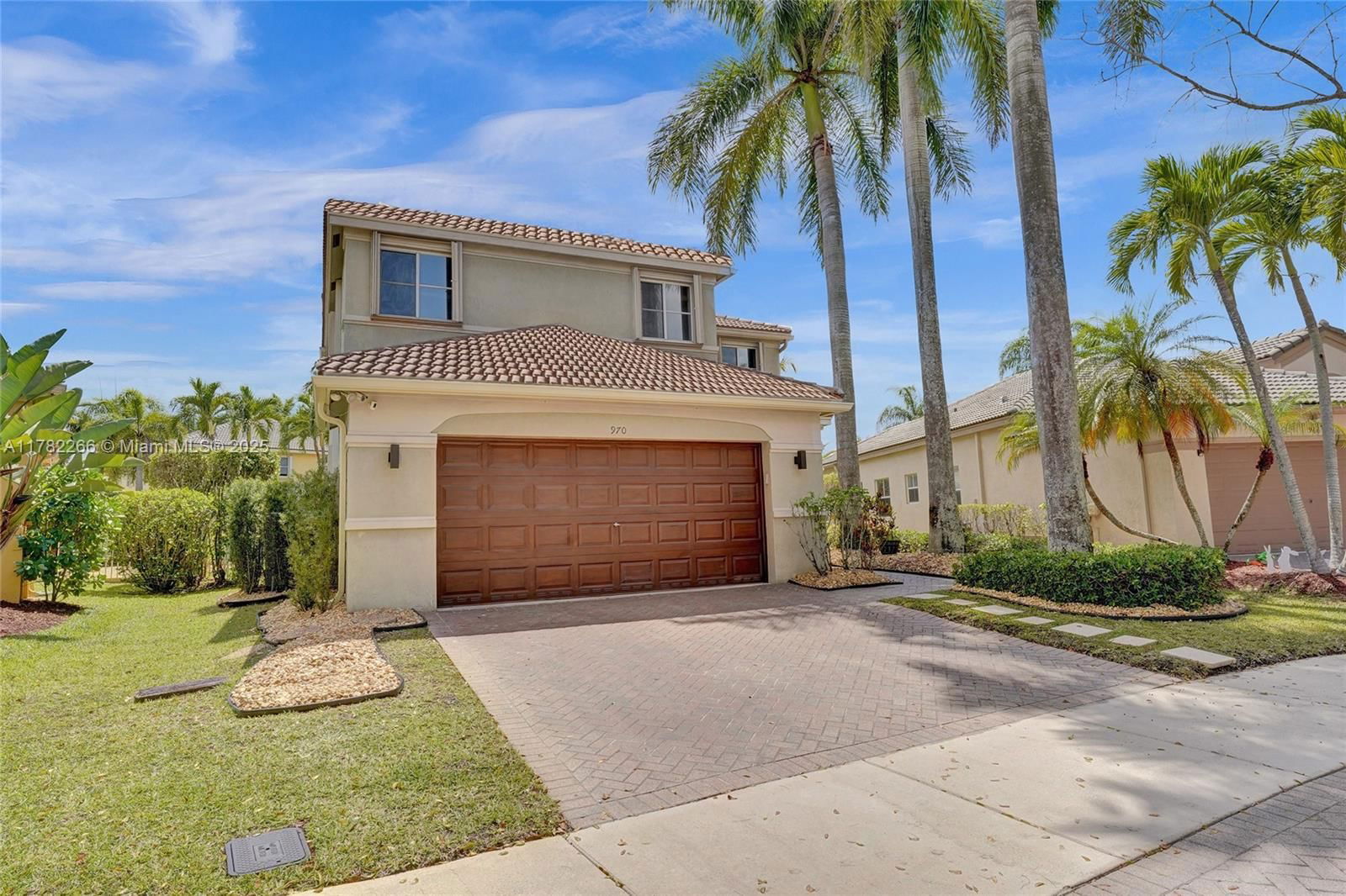 Real estate property located at 970 Bluewood Ter, Broward, Sector 2-parcels 11 27 28, Weston, FL