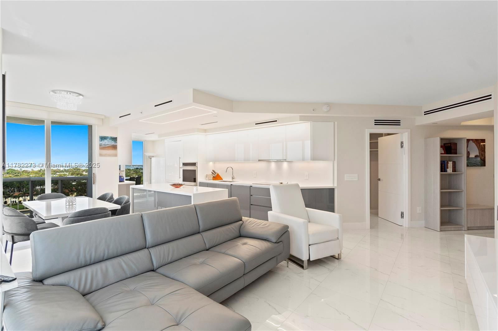 Real estate property located at 4779 Collins Ave #1205, Miami-dade, Blue Diamond Condo, Miami Beach, FL