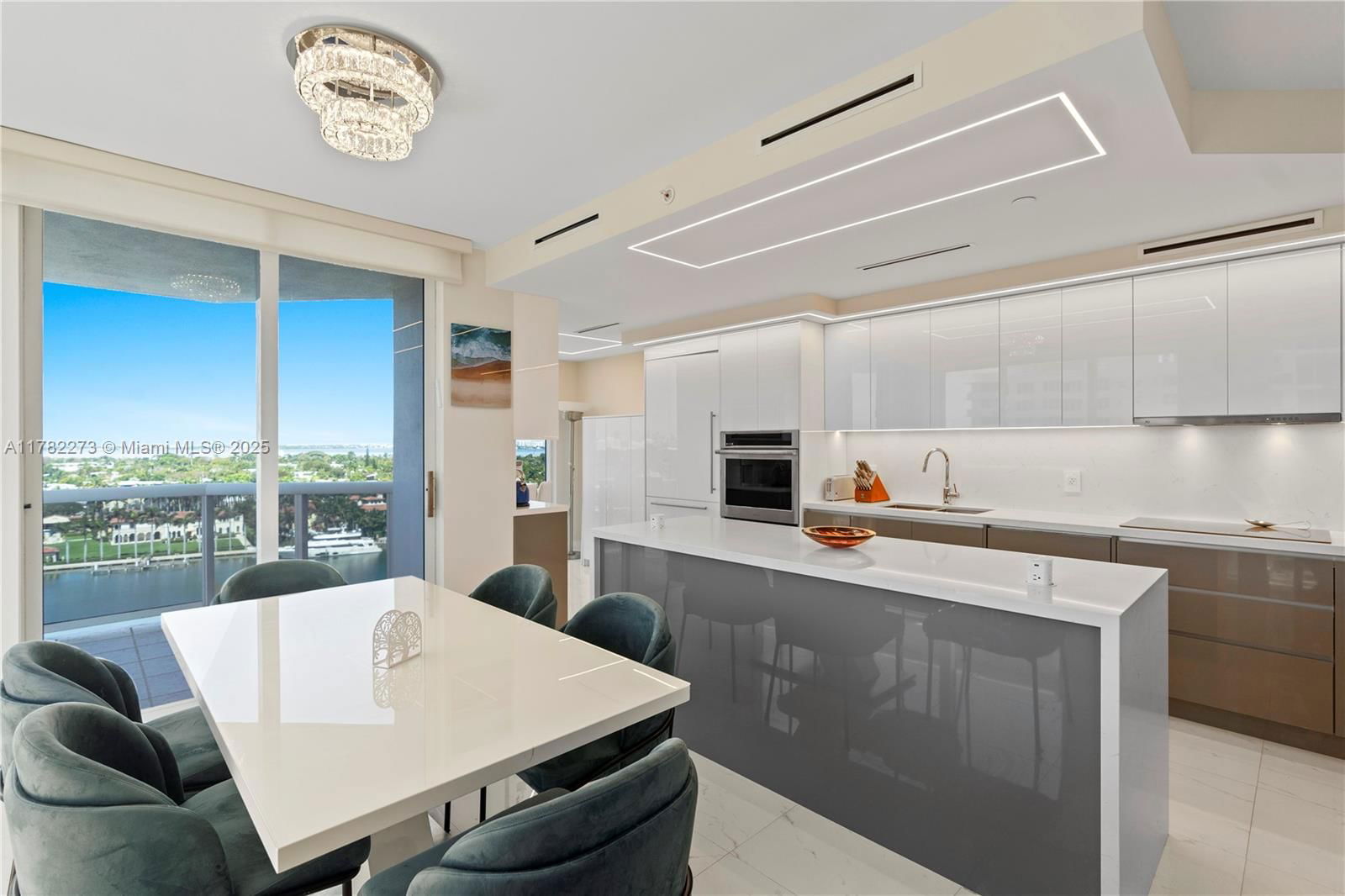 Real estate property located at 4779 Collins Ave #1205, Miami-dade, Blue Diamond Condo, Miami Beach, FL