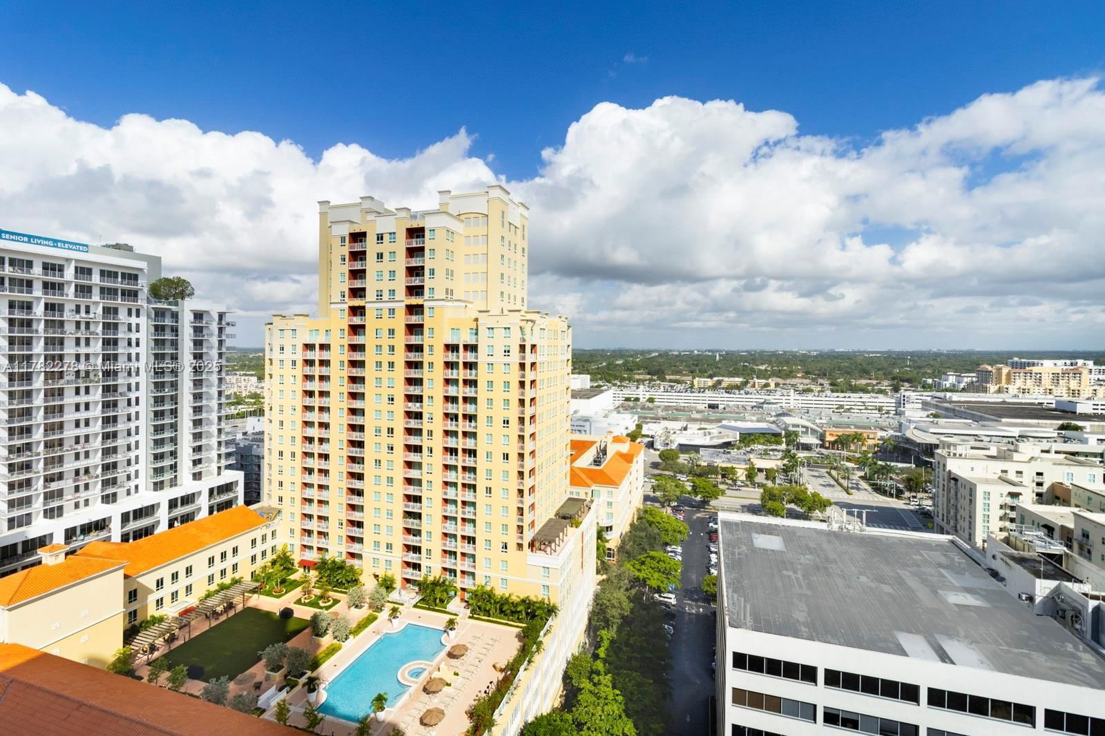 Real estate property located at 9055 73 CT #1807, Miami-dade, Metropolis I At Dadeland, Miami, FL