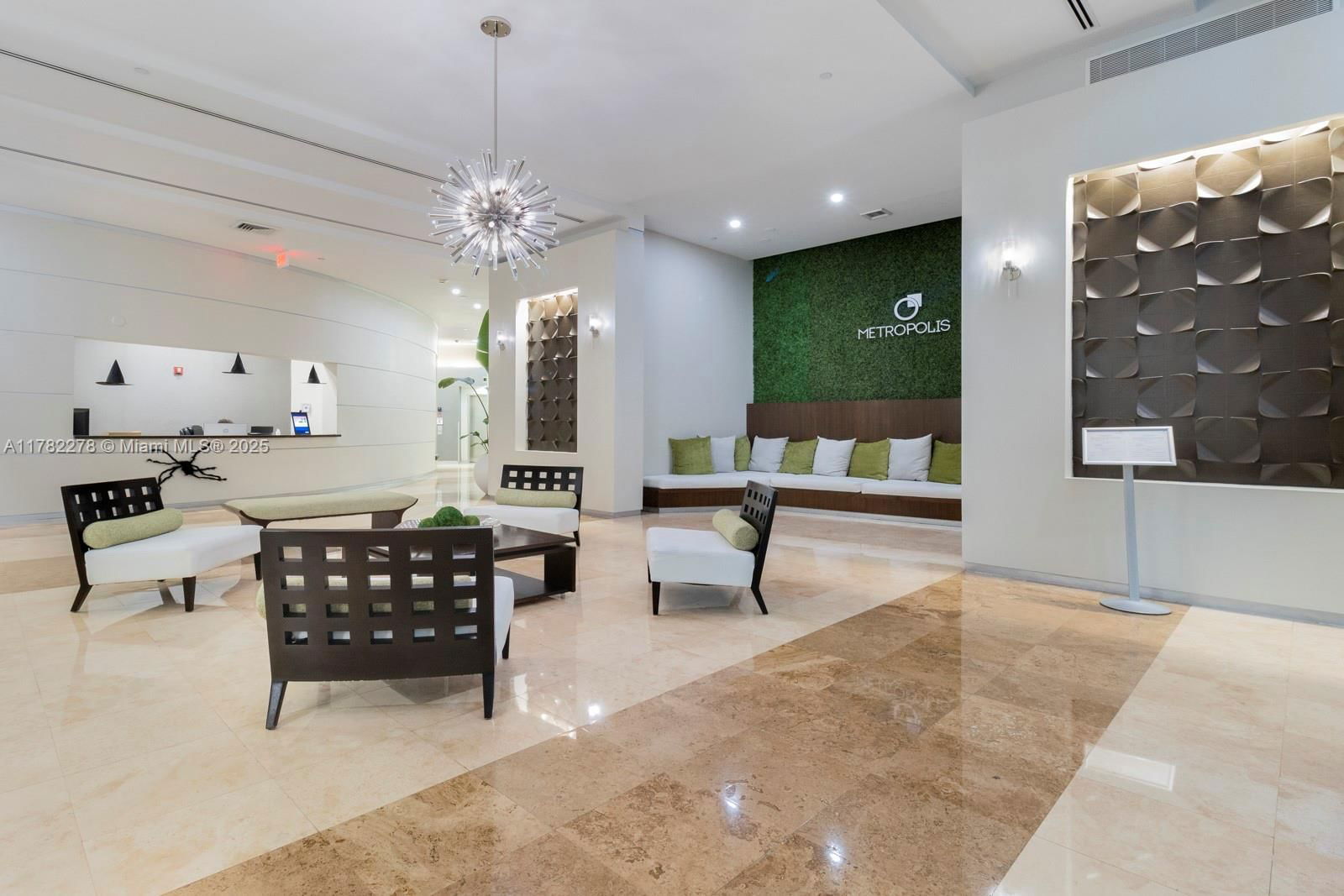 Real estate property located at 9055 73 CT #1807, Miami-dade, Metropolis I At Dadeland, Miami, FL