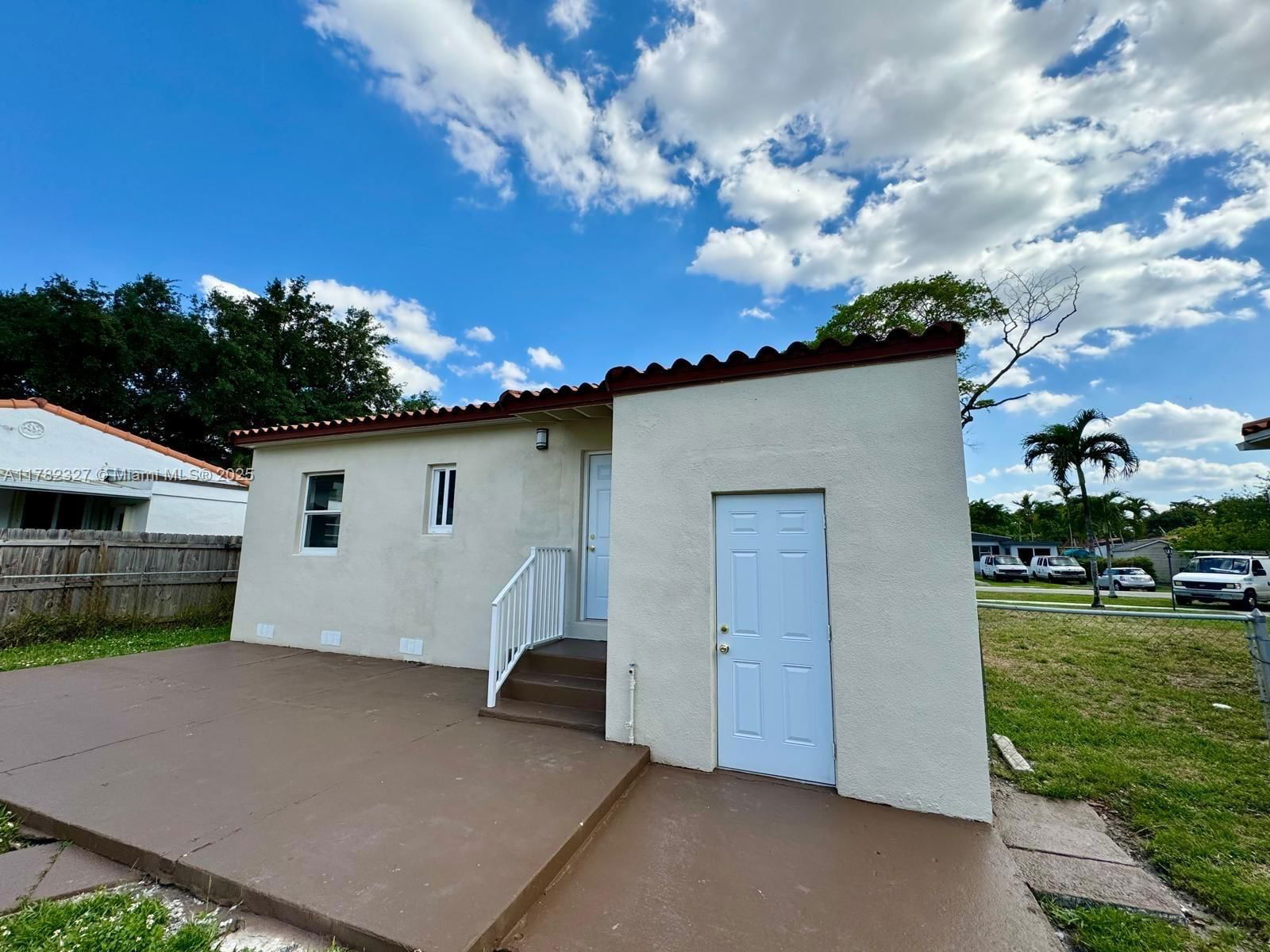 Real estate property located at 461 Plover Ave, Miami-dade, Cinema Park Country Club, Miami Springs, FL