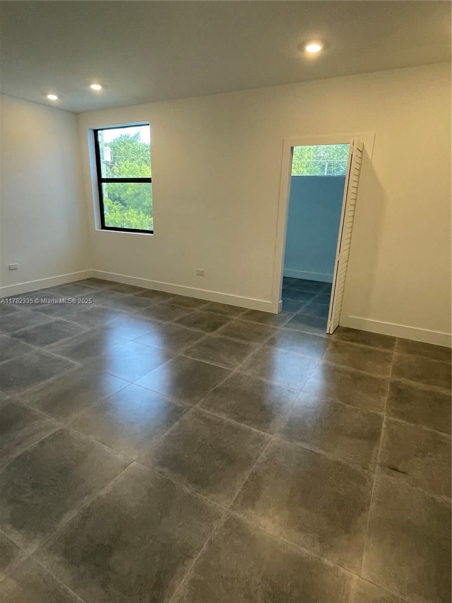 Real estate property located at 2735-2737 2nd St, Miami-dade, Central Park, Miami, FL