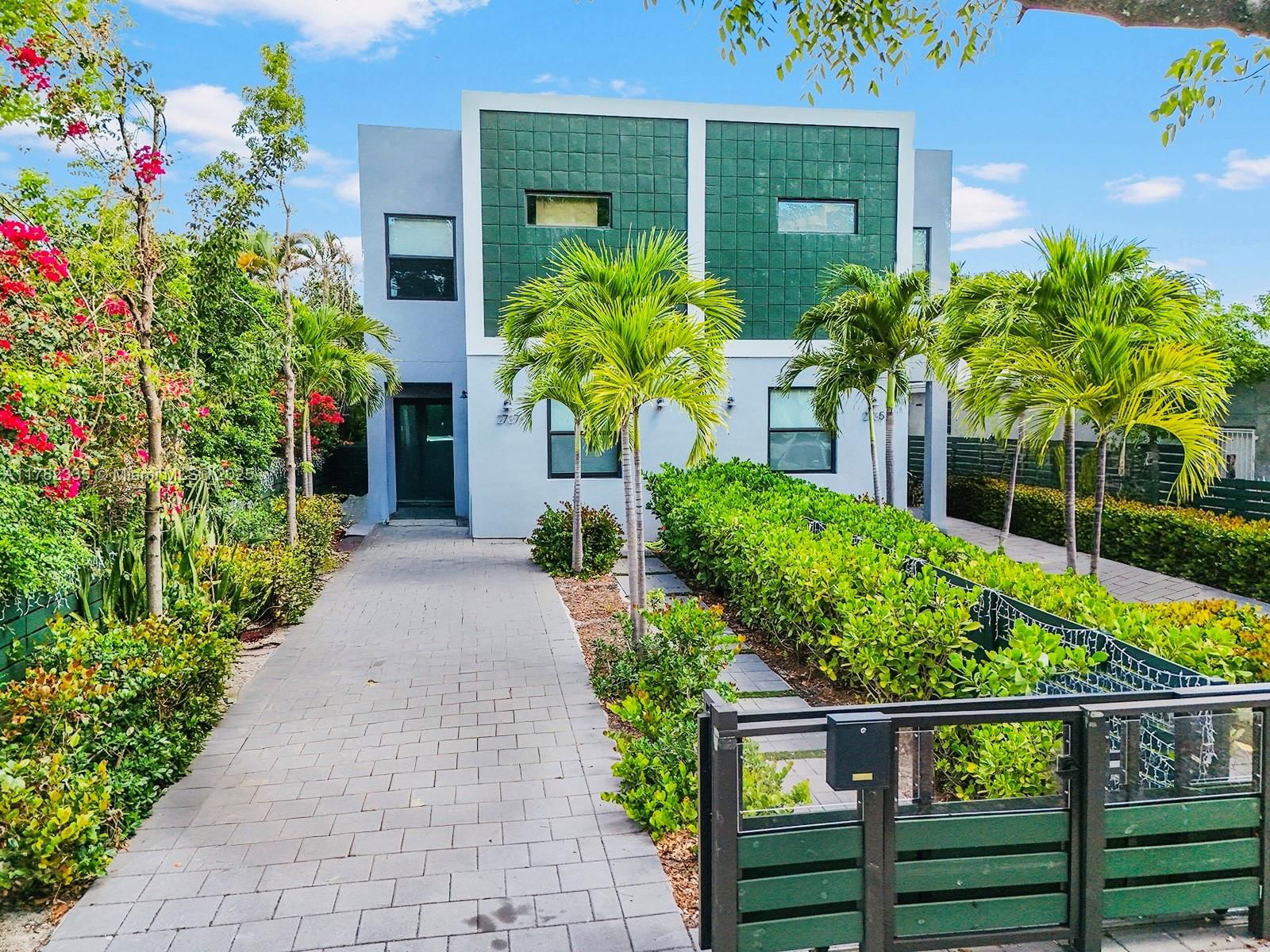 Real estate property located at 2735-2737 2nd St, Miami-dade, Central Park, Miami, FL