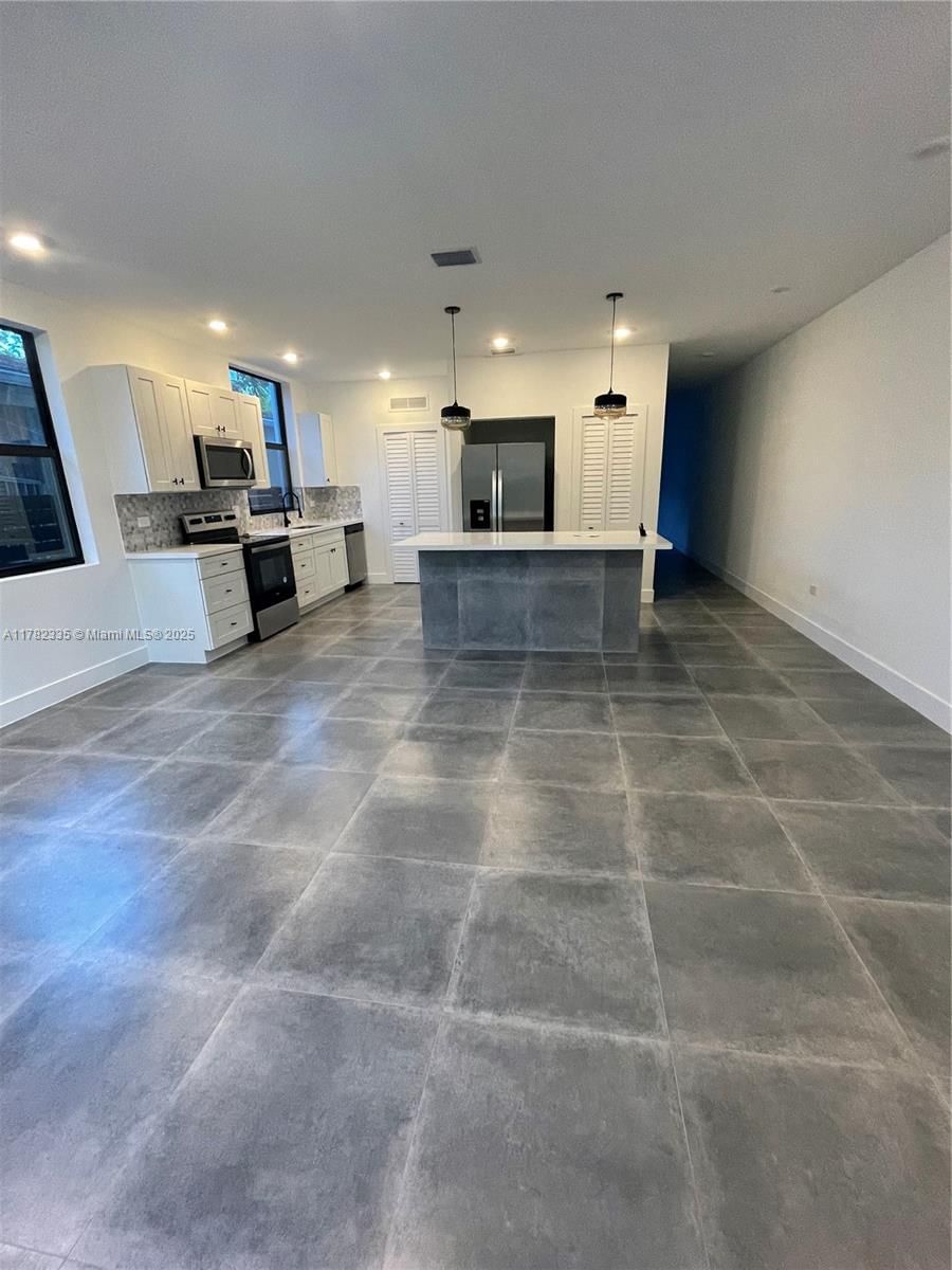 Real estate property located at 2735-2737 2nd St, Miami-dade, Central Park, Miami, FL