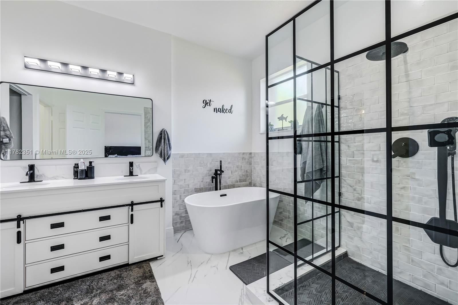 Real estate property located at 9369 221st St, Miami-dade, Lakes By The Bay Cee, Cutler Bay, FL