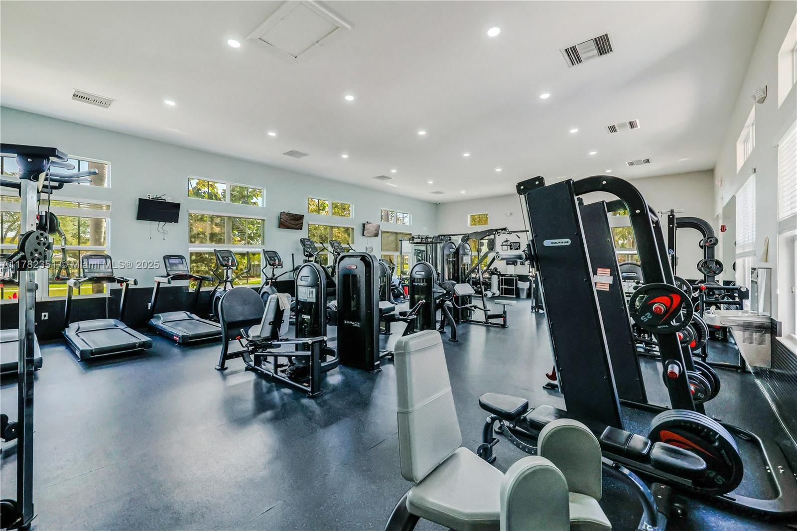 Real estate property located at 9369 221st St, Miami-dade, Lakes By The Bay Cee, Cutler Bay, FL