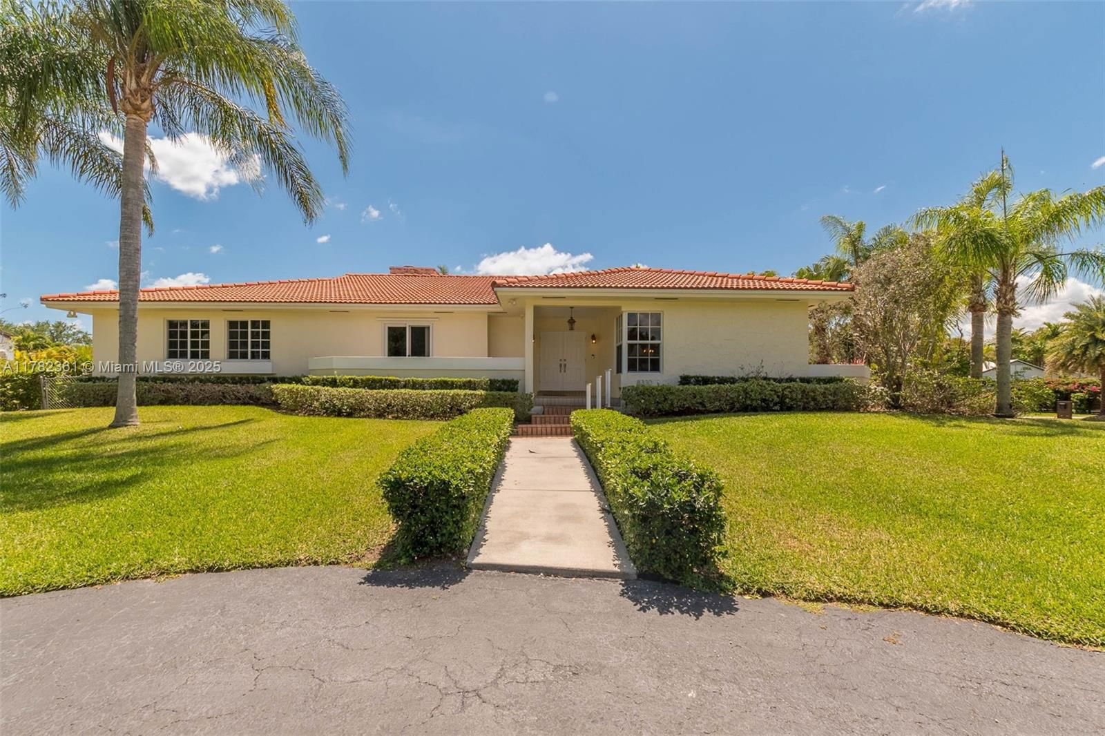 Real estate property located at 8330 176th St, Miami-dade, Old Cutler Shores, Palmetto Bay, FL