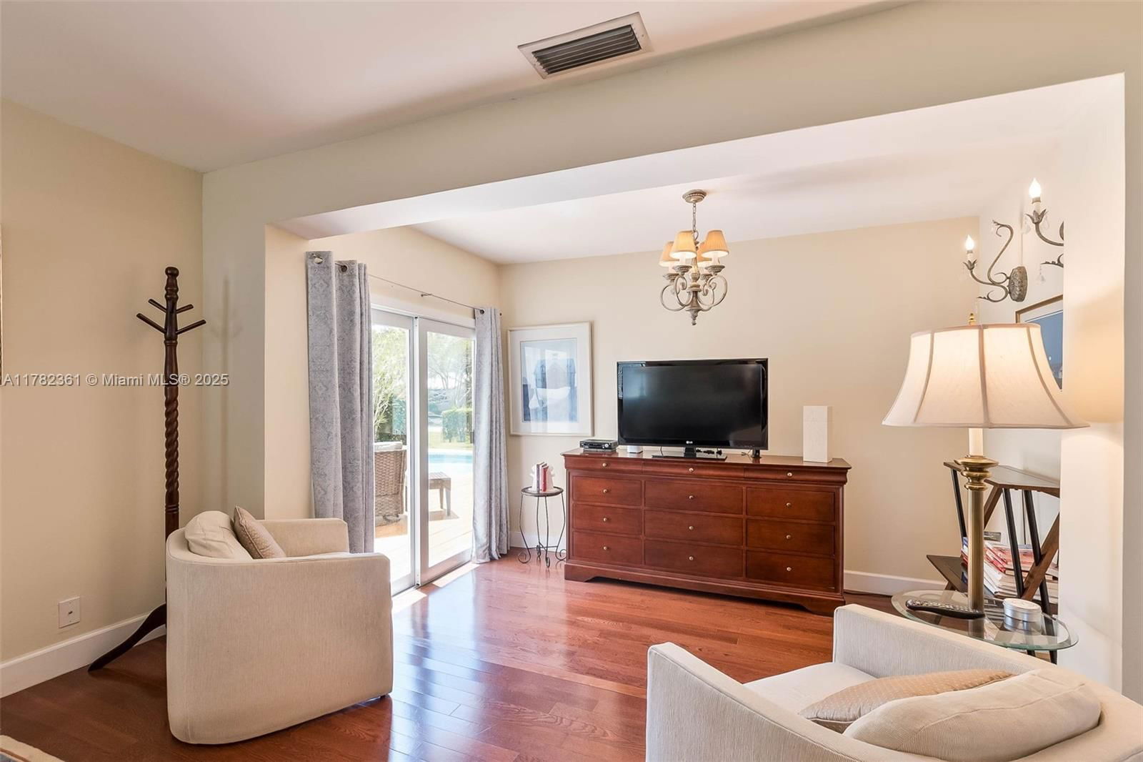 Real estate property located at 8330 176th St, Miami-dade, Old Cutler Shores, Palmetto Bay, FL