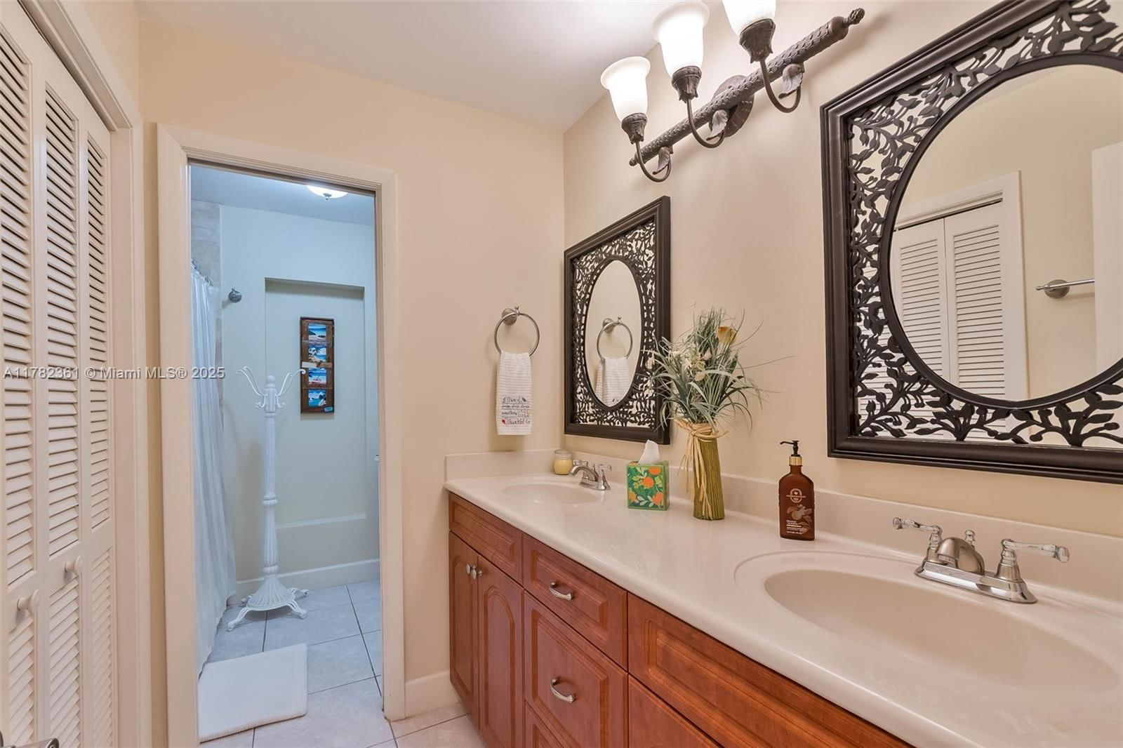 Real estate property located at 8330 176th St, Miami-dade, Old Cutler Shores, Palmetto Bay, FL