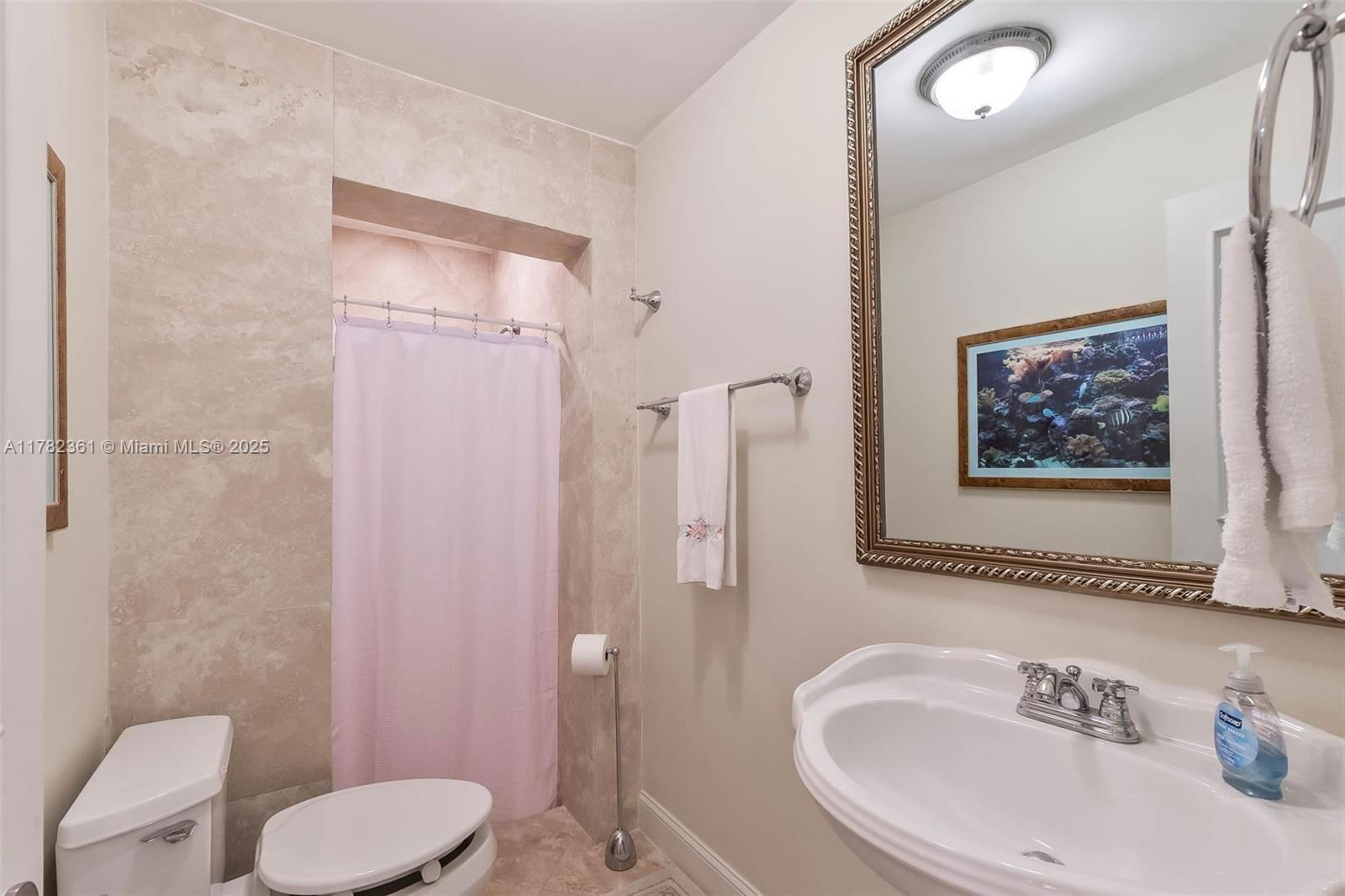 Real estate property located at 8330 176th St, Miami-dade, Old Cutler Shores, Palmetto Bay, FL
