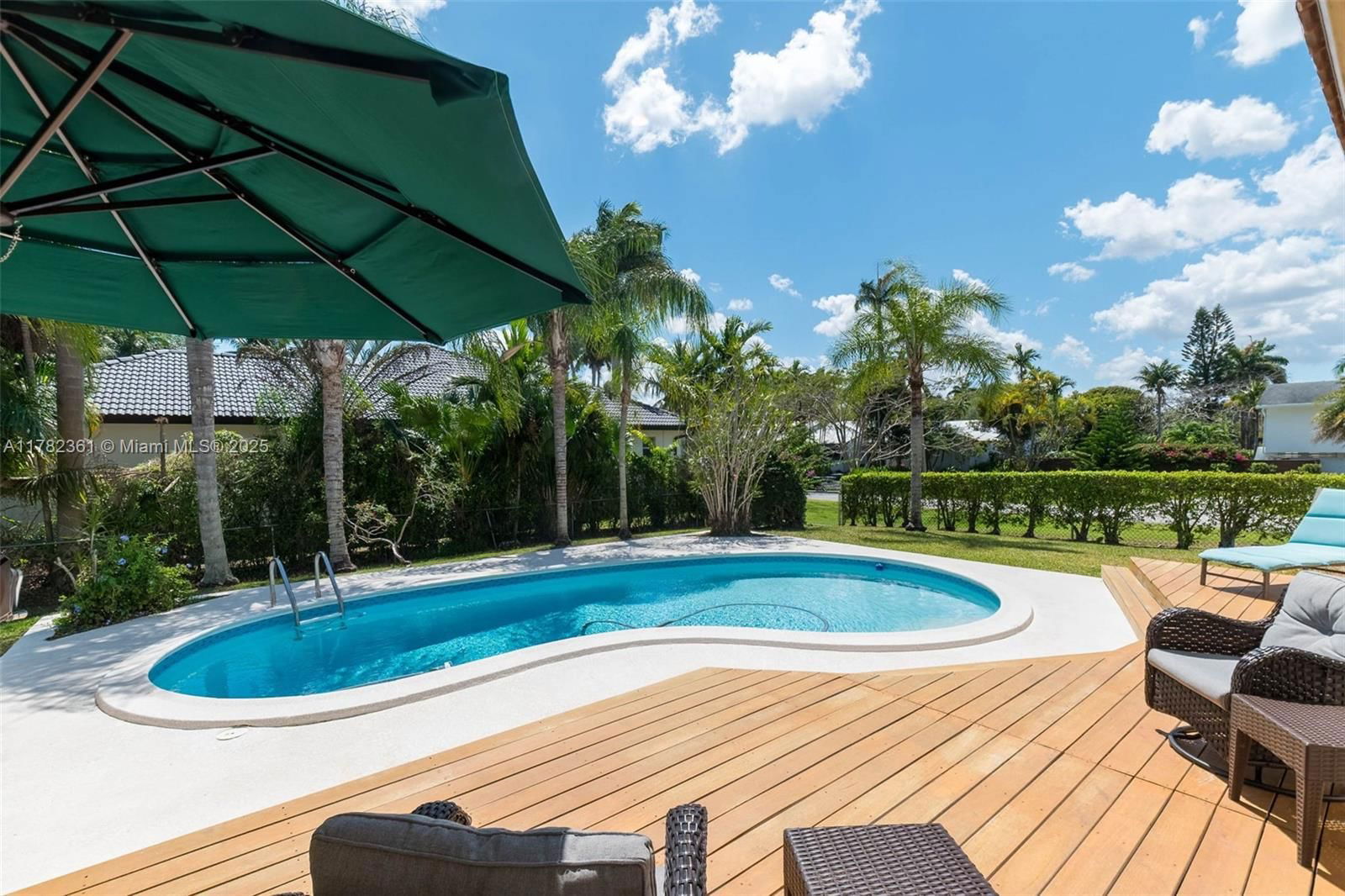 Real estate property located at 8330 176th St, Miami-dade, Old Cutler Shores, Palmetto Bay, FL