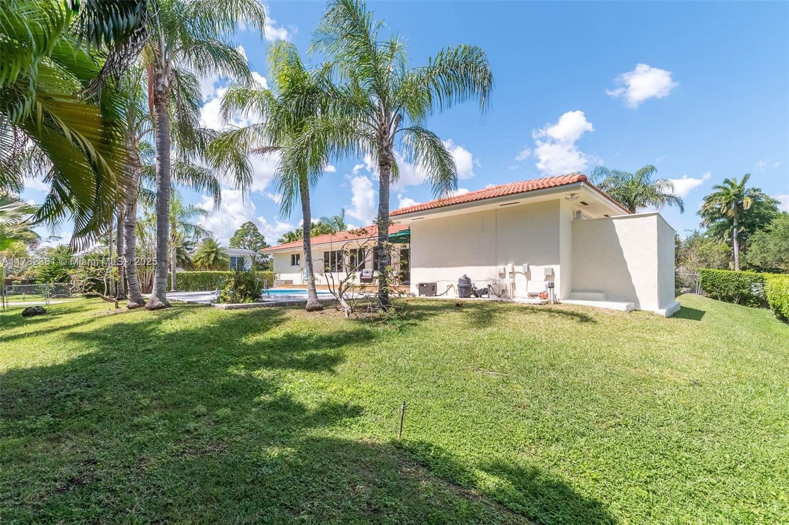 Real estate property located at 8330 176th St, Miami-dade, Old Cutler Shores, Palmetto Bay, FL