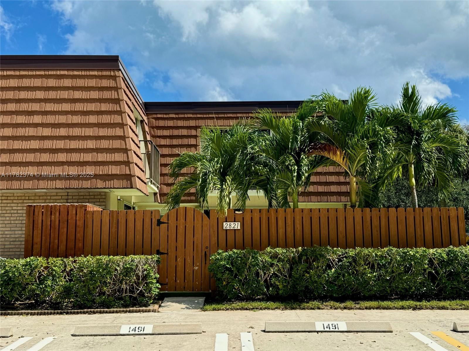 Real estate property located at 2821 28th Ct #2821, Palm Beach, River, Jupiter, FL