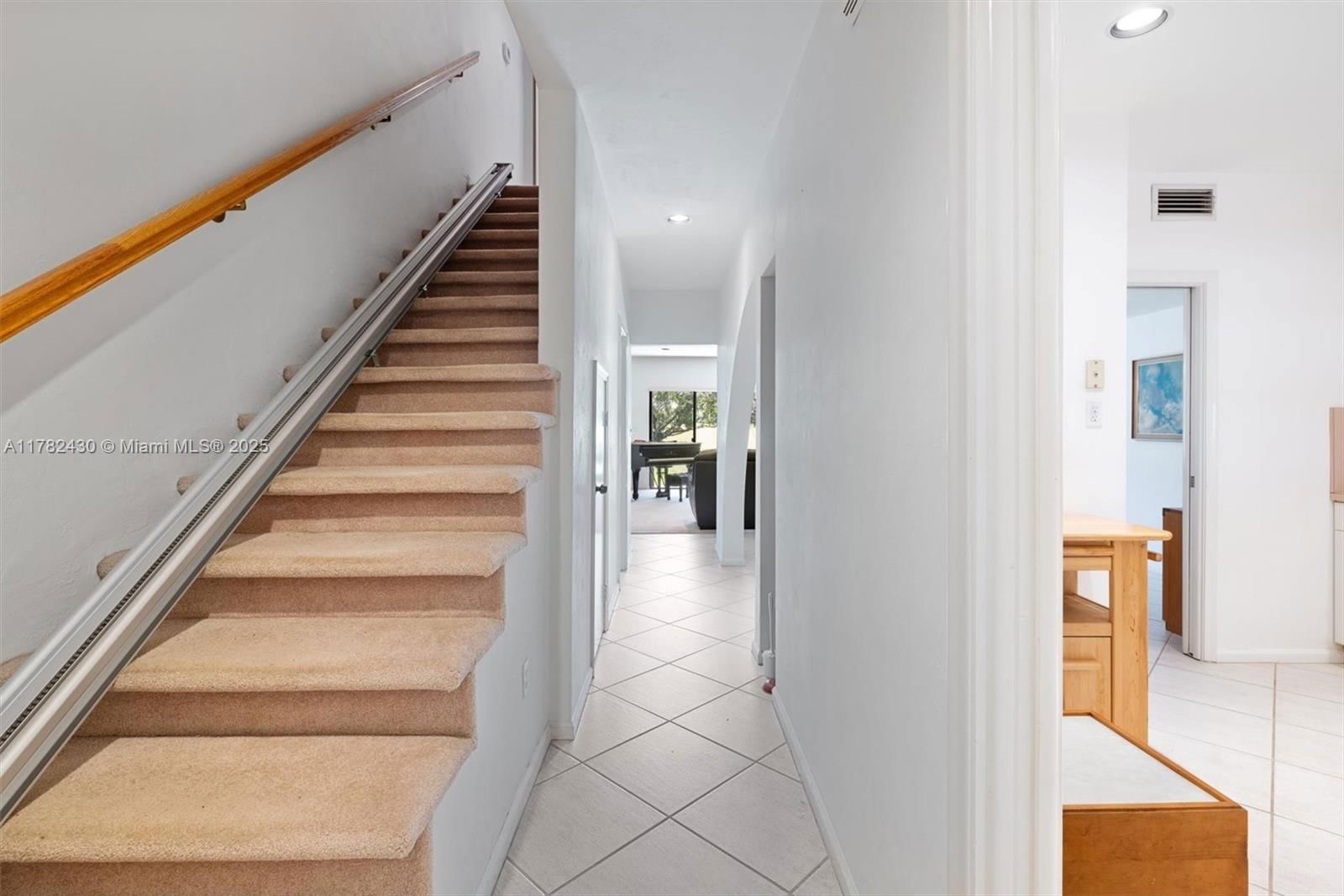 Real estate property located at 9024 62nd Ter #6-C, Miami-dade, Hilltop Condo, Miami, FL