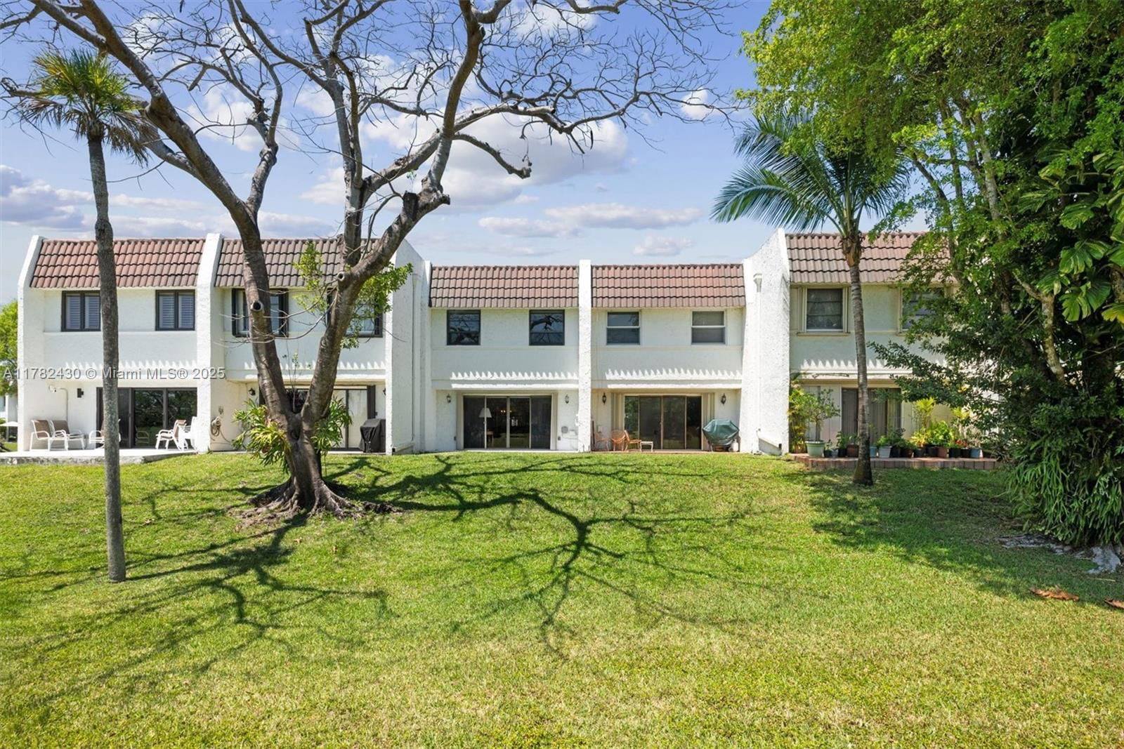 Real estate property located at 9024 62nd Ter #6-C, Miami-dade, Hilltop Condo, Miami, FL