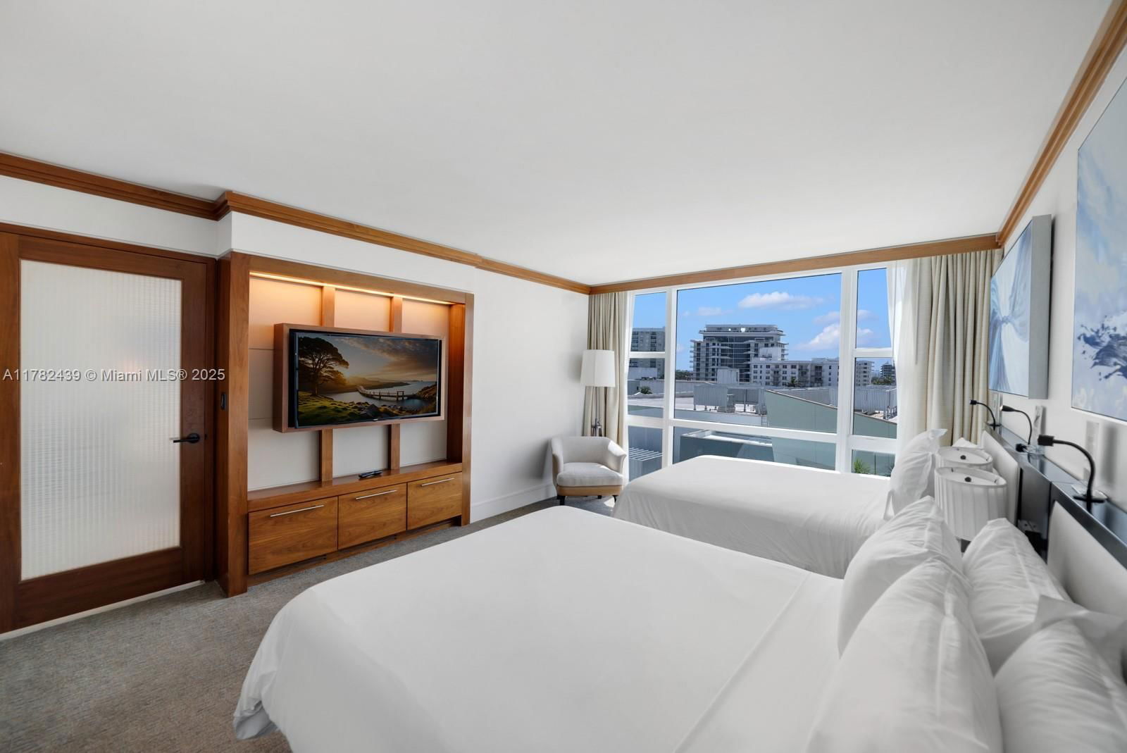 Real estate property located at 6801 Collins Ave #515, Miami-dade, Central Carillon Beach Co, Miami Beach, FL