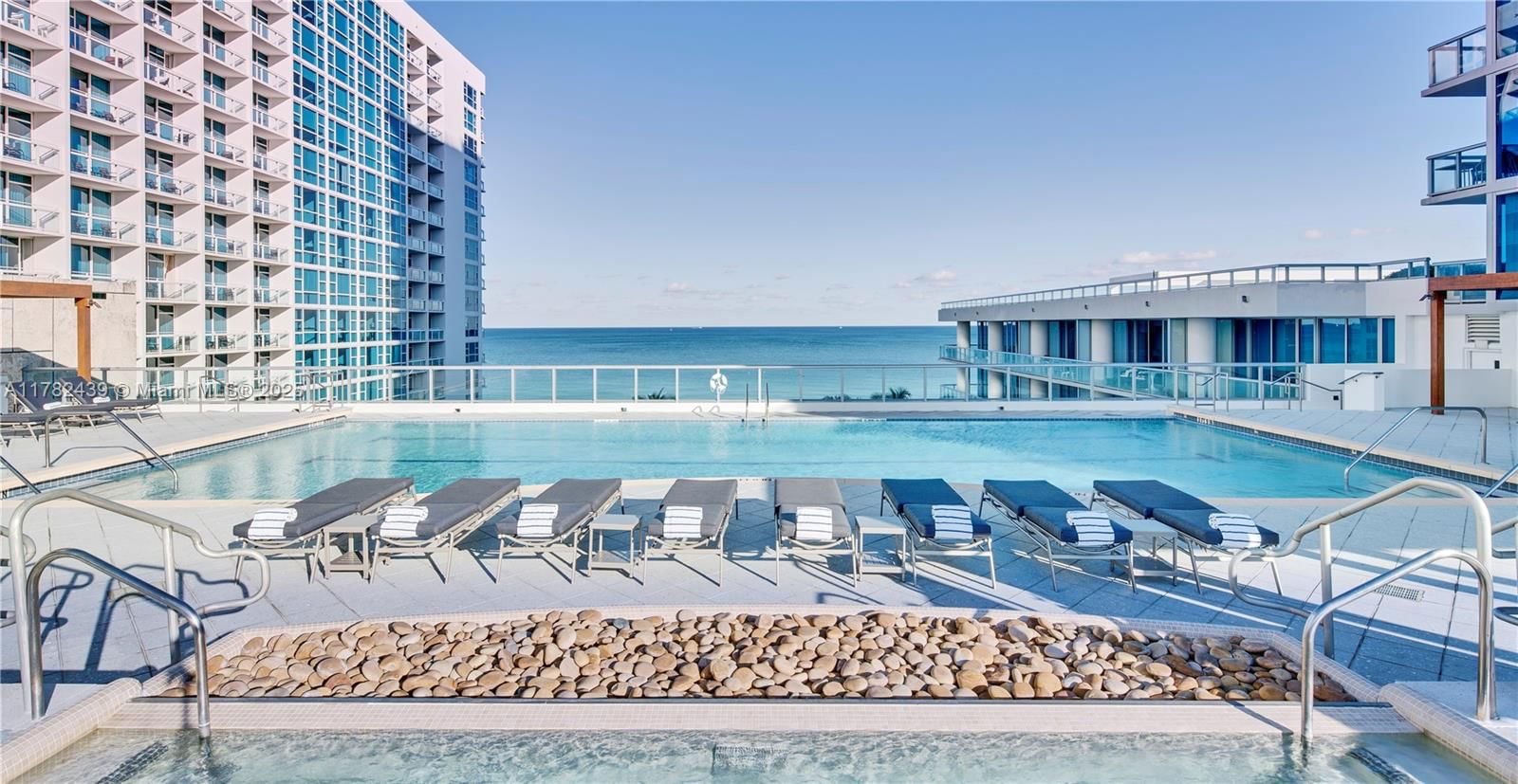 Real estate property located at 6801 Collins Ave #515, Miami-dade, Central Carillon Beach Co, Miami Beach, FL