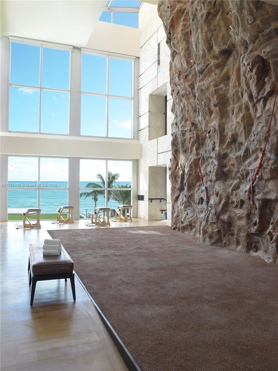 Real estate property located at 6801 Collins Ave #515, Miami-dade, Central Carillon Beach Co, Miami Beach, FL