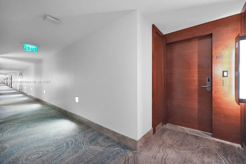 Real estate property located at 6801 Collins Ave #515, Miami-dade, Central Carillon Beach Co, Miami Beach, FL