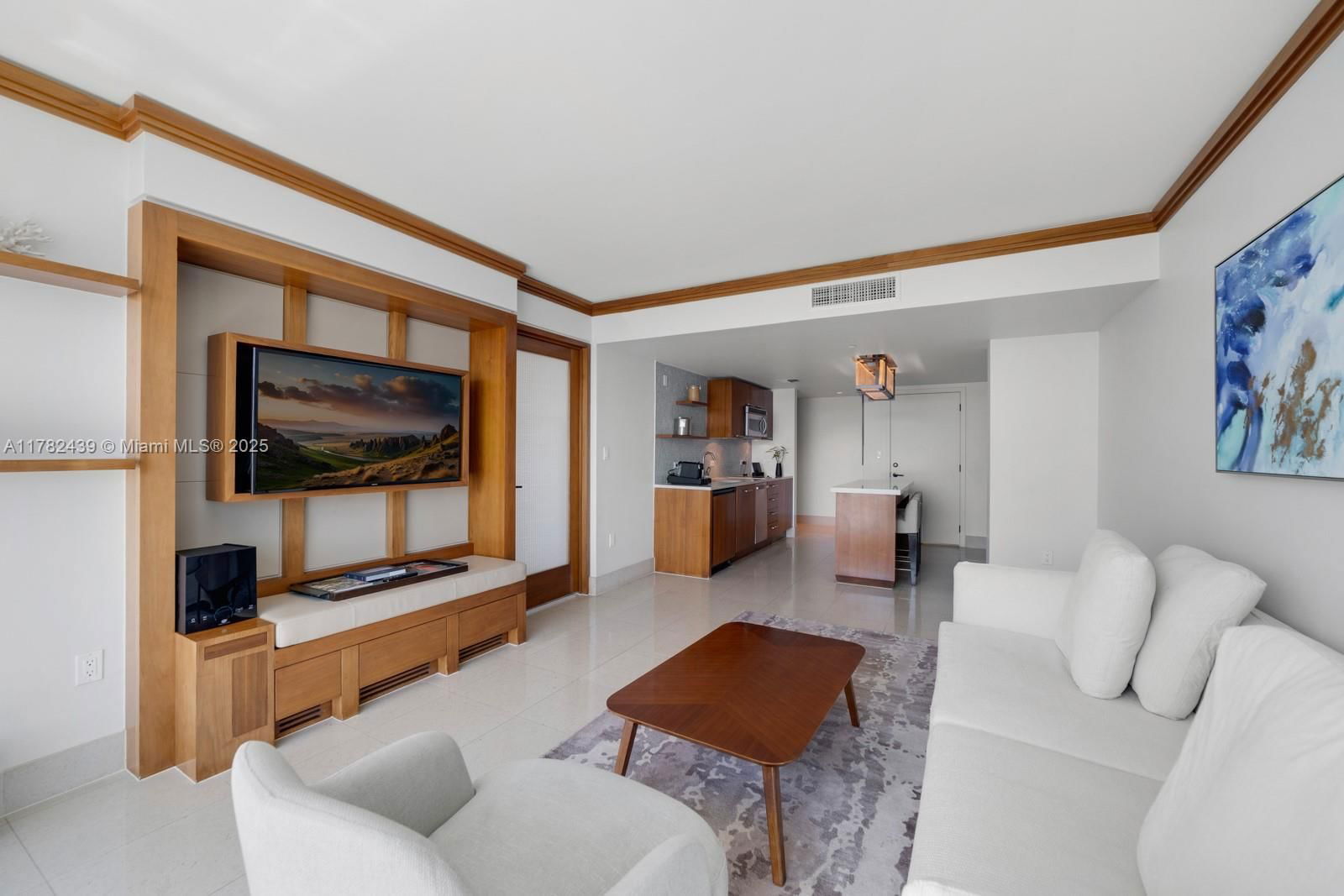 Real estate property located at 6801 Collins Ave #515, Miami-dade, Central Carillon Beach Co, Miami Beach, FL