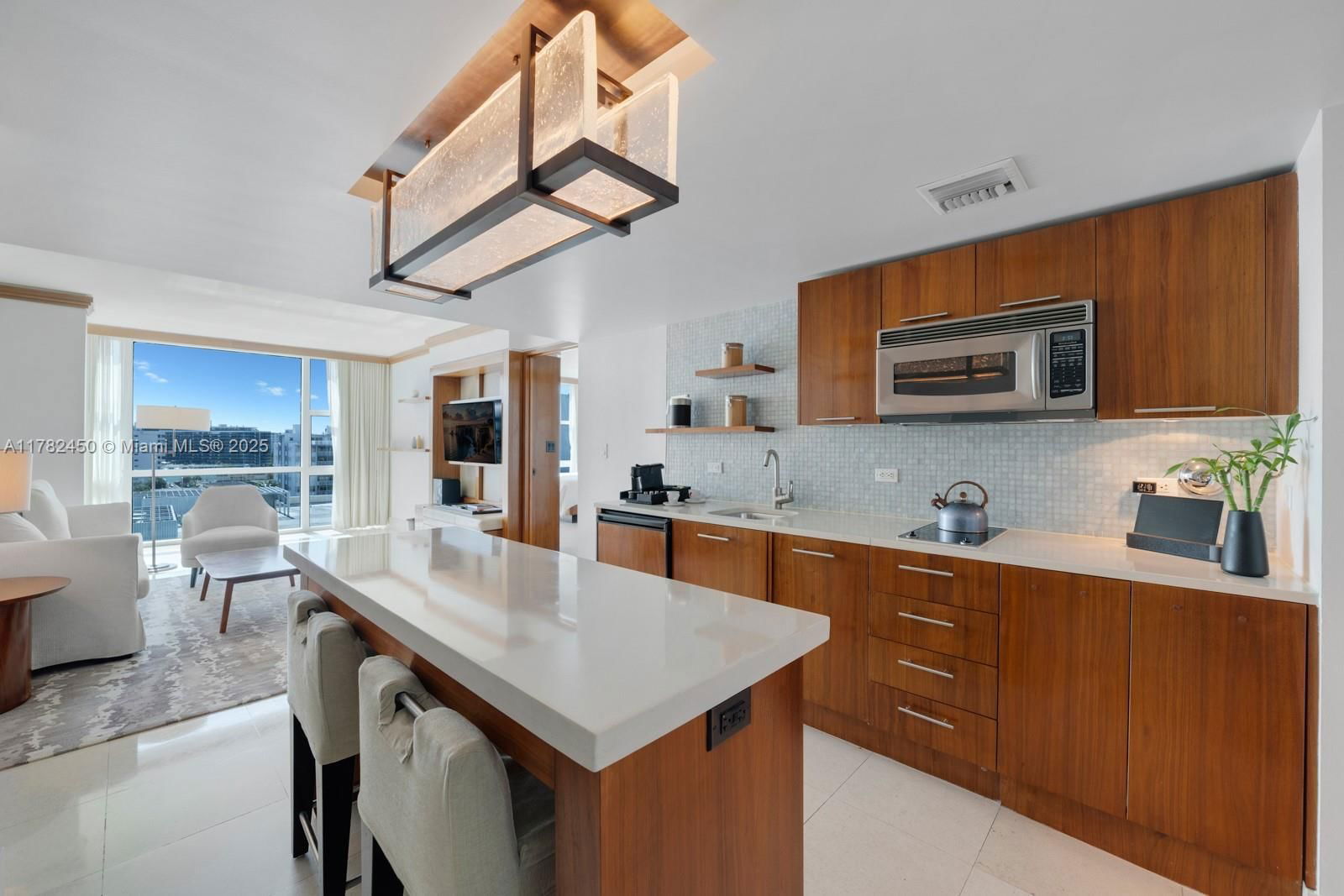 Real estate property located at 6801 Collins Ave #702, Miami-dade, Central Carillon Beach Co, Miami Beach, FL
