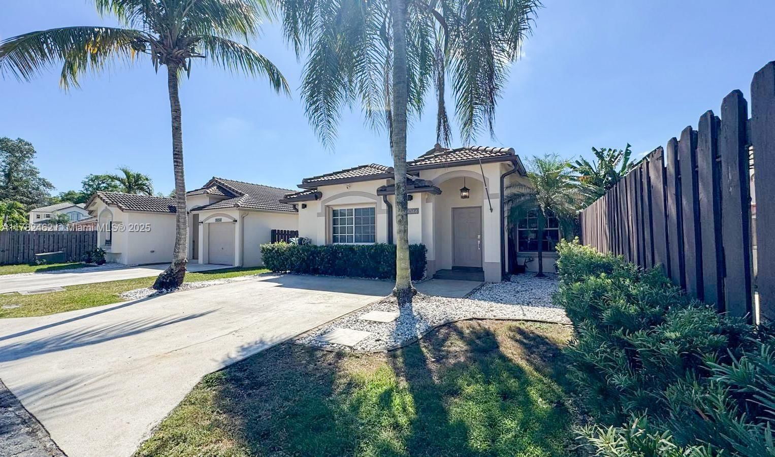 Real estate property located at 15044 142nd Ter, Miami-dade, Brightons Meadow Trace, Miami, FL