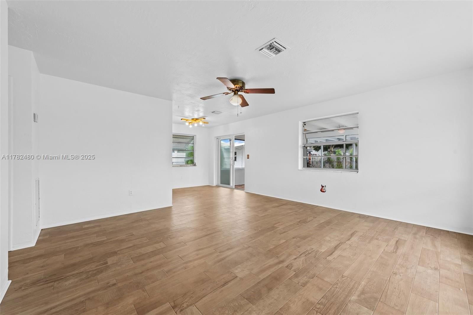 Real estate property located at 7501 Lincoln St, Broward, Boulevard Heights Sec 2, Hollywood, FL
