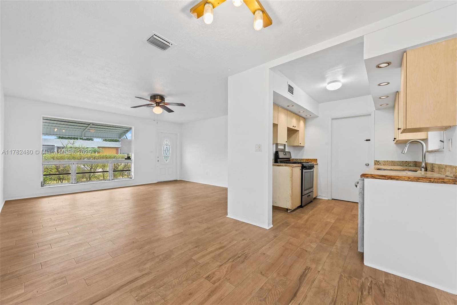 Real estate property located at 7501 Lincoln St, Broward, Boulevard Heights Sec 2, Hollywood, FL