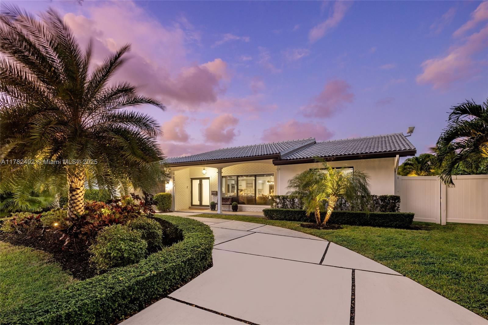 Real estate property located at 2841 55th St, Broward, Landings First Sec, Fort Lauderdale, FL