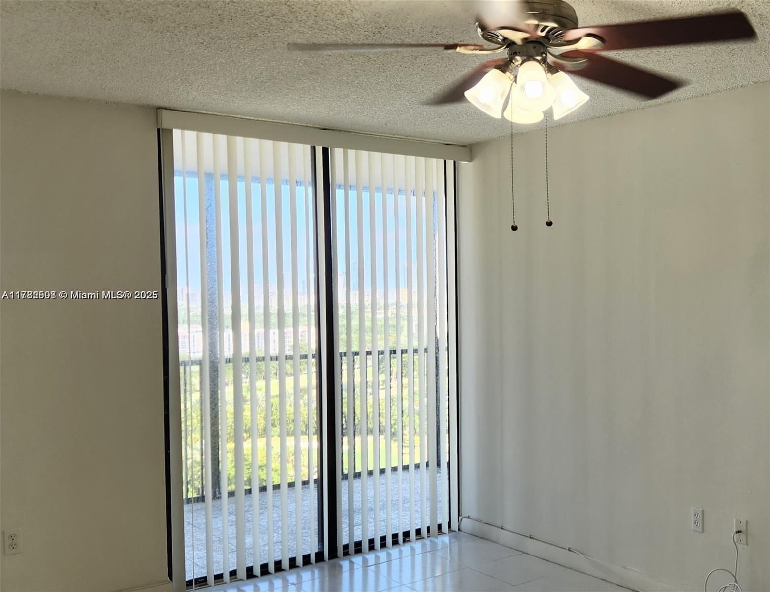 Real estate property located at 20100 Country Club Dr PH-03, Miami-dade, Bonavida Condo, Aventura, FL