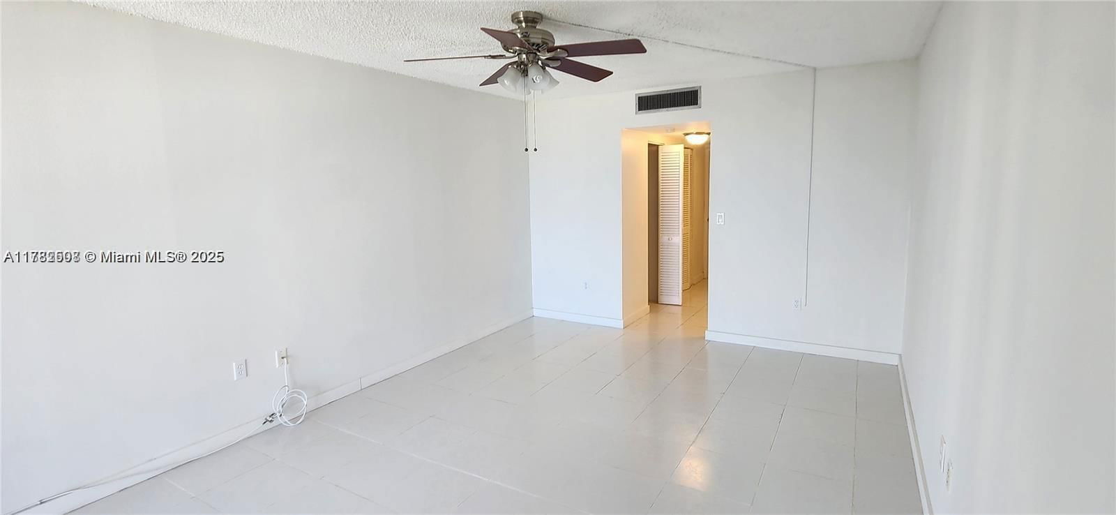 Real estate property located at 20100 Country Club Dr PH-03, Miami-dade, Bonavida Condo, Aventura, FL