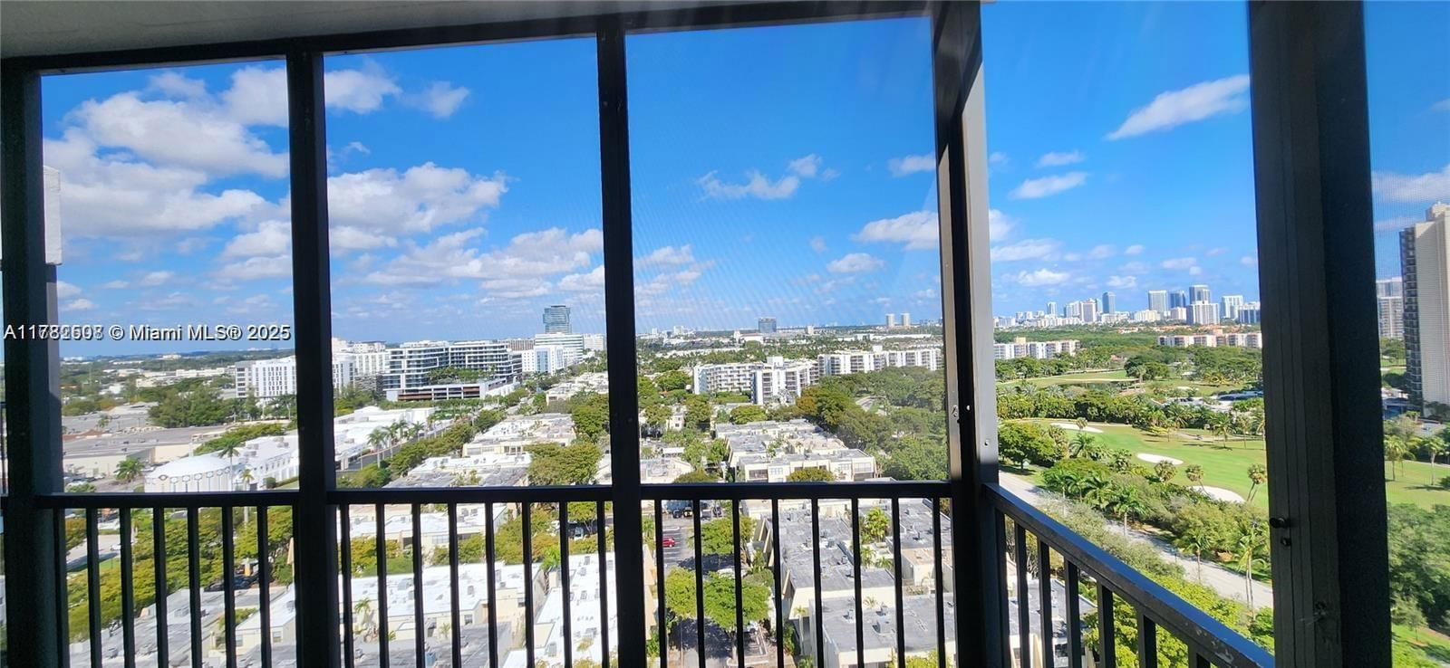 Real estate property located at 20100 Country Club Dr PH-03, Miami-dade, Bonavida Condo, Aventura, FL