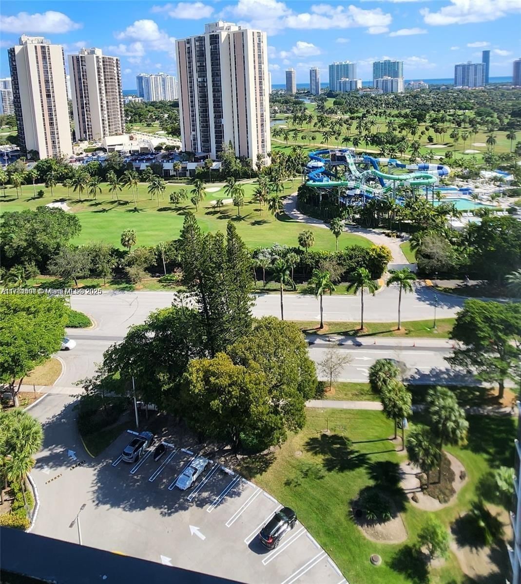 Real estate property located at 20100 Country Club Dr PH-03, Miami-dade, Bonavida Condo, Aventura, FL