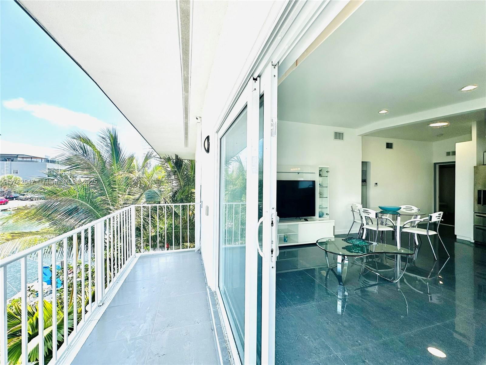Real estate property located at 3751 170th St #4, Miami-dade, Eastern Shores 2nd Addn, North Miami Beach, FL