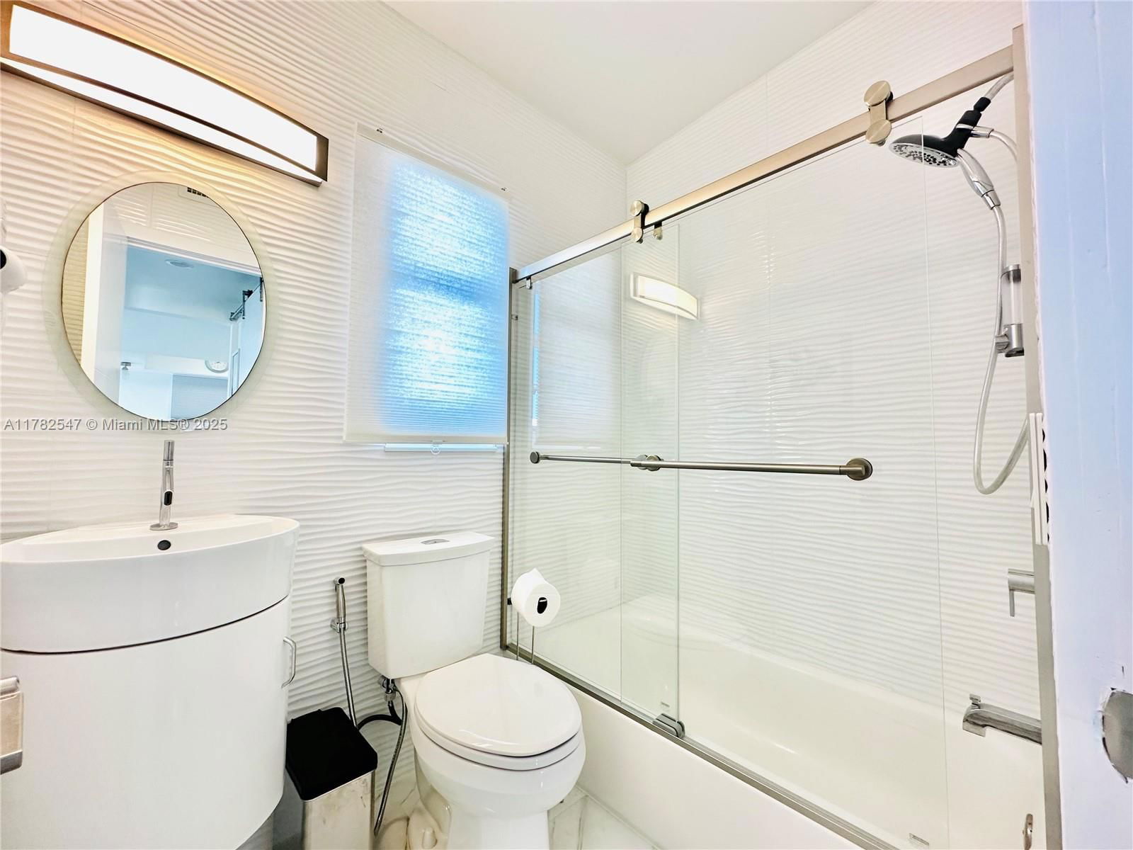 Real estate property located at 3751 170th St #4, Miami-dade, Eastern Shores 2nd Addn, North Miami Beach, FL