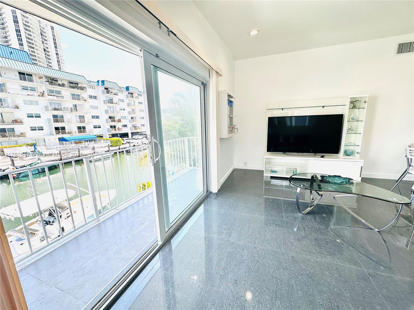 Real estate property located at 3751 170th St #4, Miami-dade, Eastern Shores 2nd Addn, North Miami Beach, FL