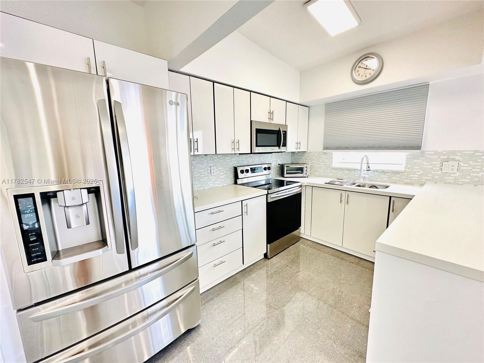 Real estate property located at 3751 170th St #4, Miami-dade, Eastern Shores 2nd Addn, North Miami Beach, FL