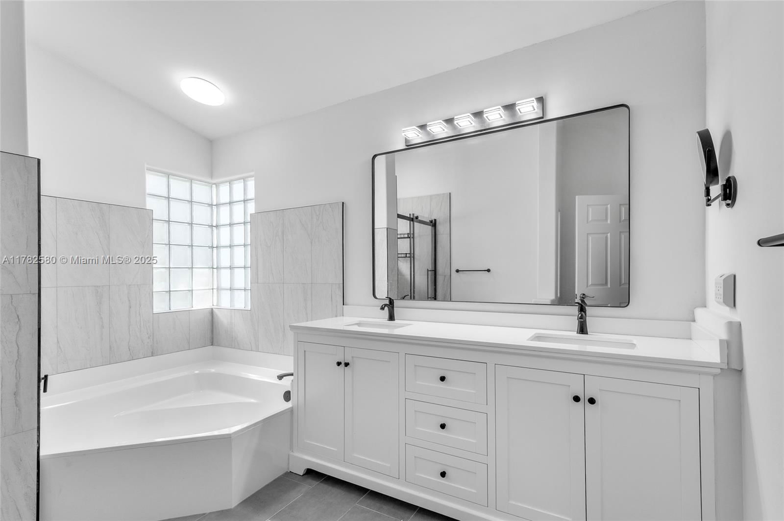 Real estate property located at 19840 9th Dr, Broward, Preserve Estates, Pembroke Pines, FL