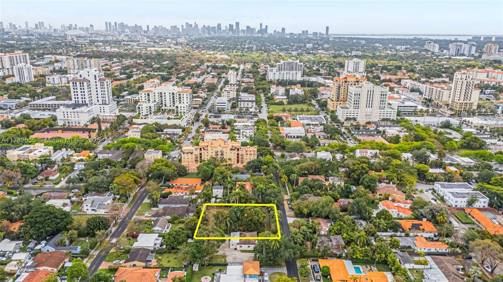 Real estate property located at 335 Menores Ave, Miami-dade, Spanish Court, Miami, FL