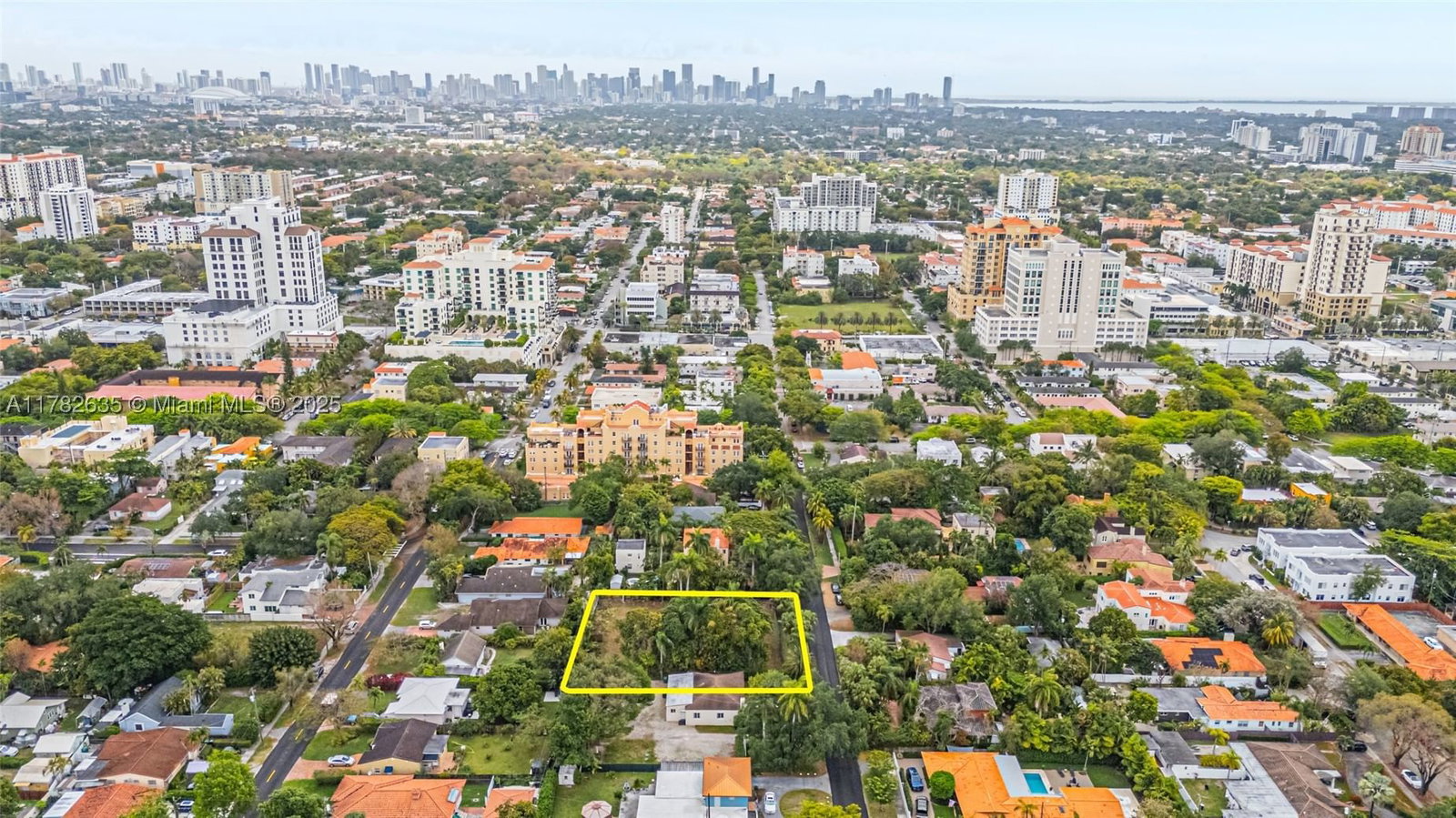 Real estate property located at 335 Menores Ave, Miami-dade, Spanish Court, Miami, FL
