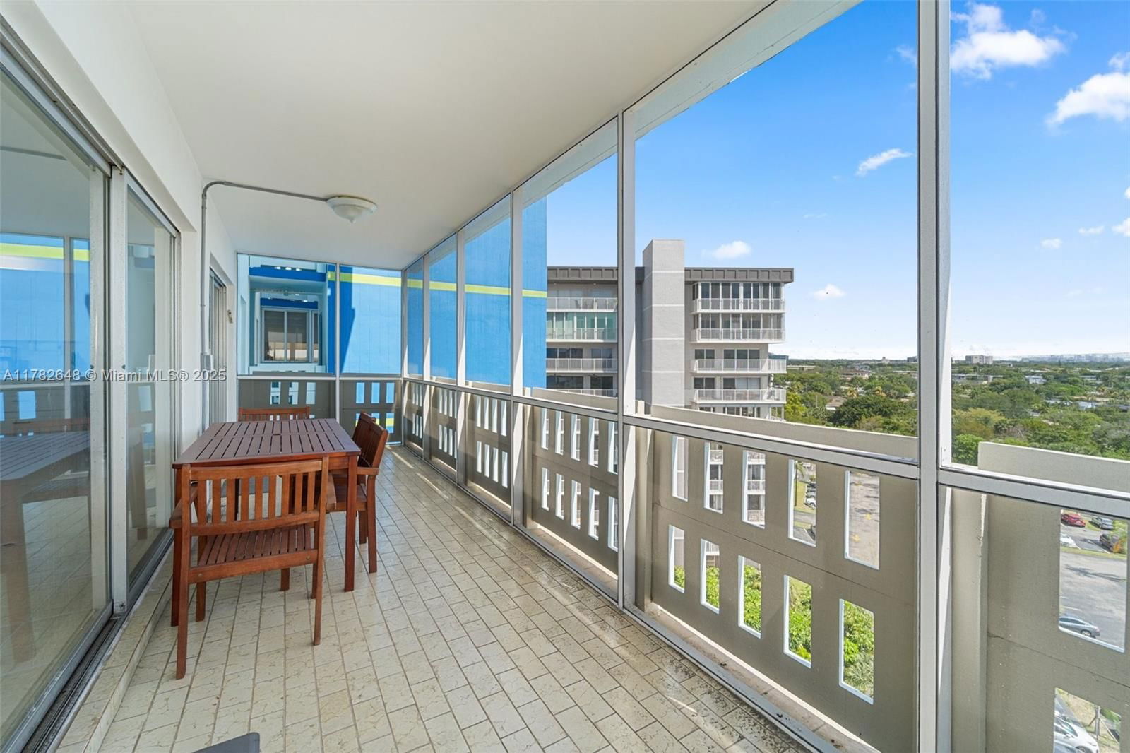 Real estate property located at 4001 Hillcrest Dr #1017, Broward, Hillcrest East No 26 Cond, Hollywood, FL