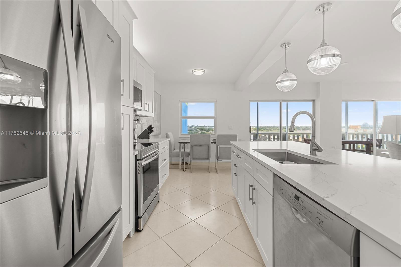 Real estate property located at 4001 Hillcrest Dr #1017, Broward, Hillcrest East No 26 Cond, Hollywood, FL