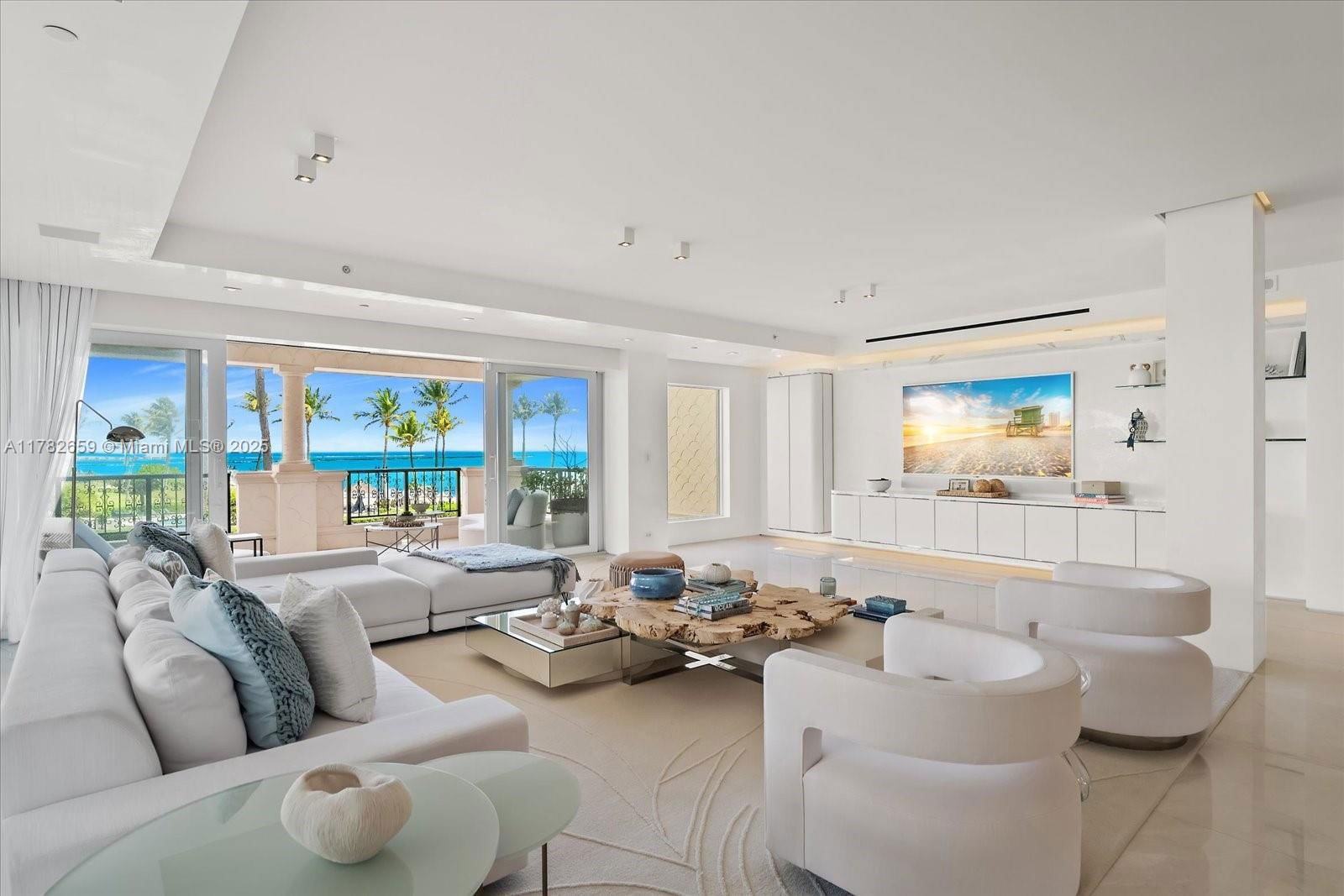 Real estate property located at 7921 Fisher Island Dr #7921, Miami-dade, Oceanside @ Fisher Isl Co, Miami Beach, FL