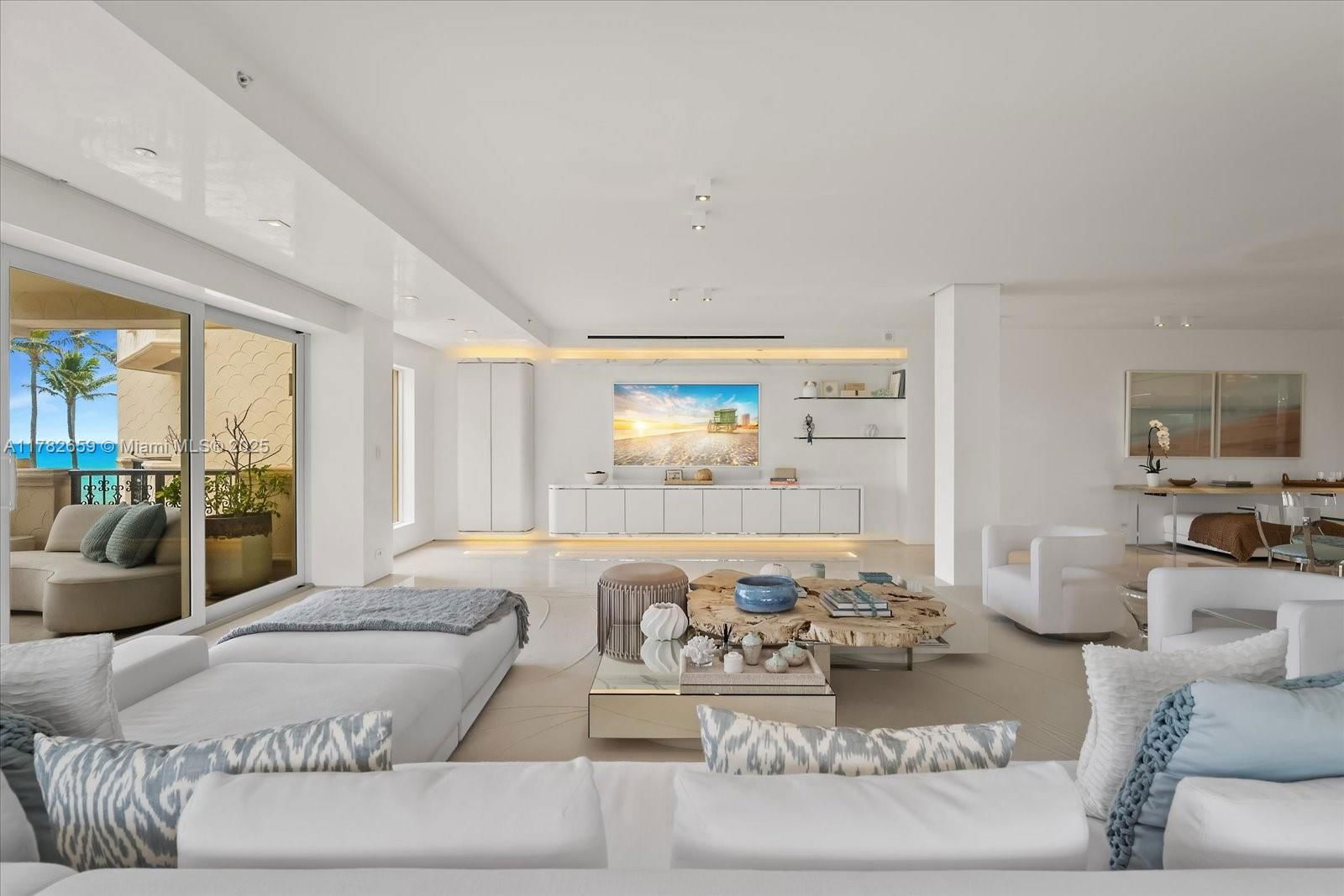 Real estate property located at 7921 Fisher Island Dr #7921, Miami-dade, Oceanside @ Fisher Isl Co, Miami Beach, FL