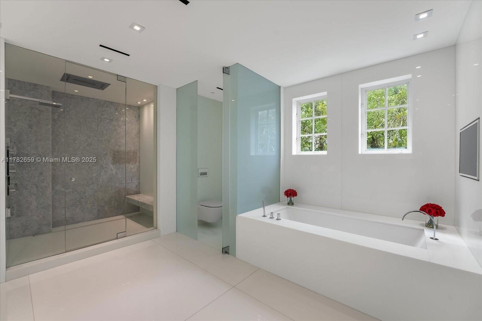 Real estate property located at 7921 Fisher Island Dr #7921, Miami-dade, Oceanside @ Fisher Isl Co, Miami Beach, FL