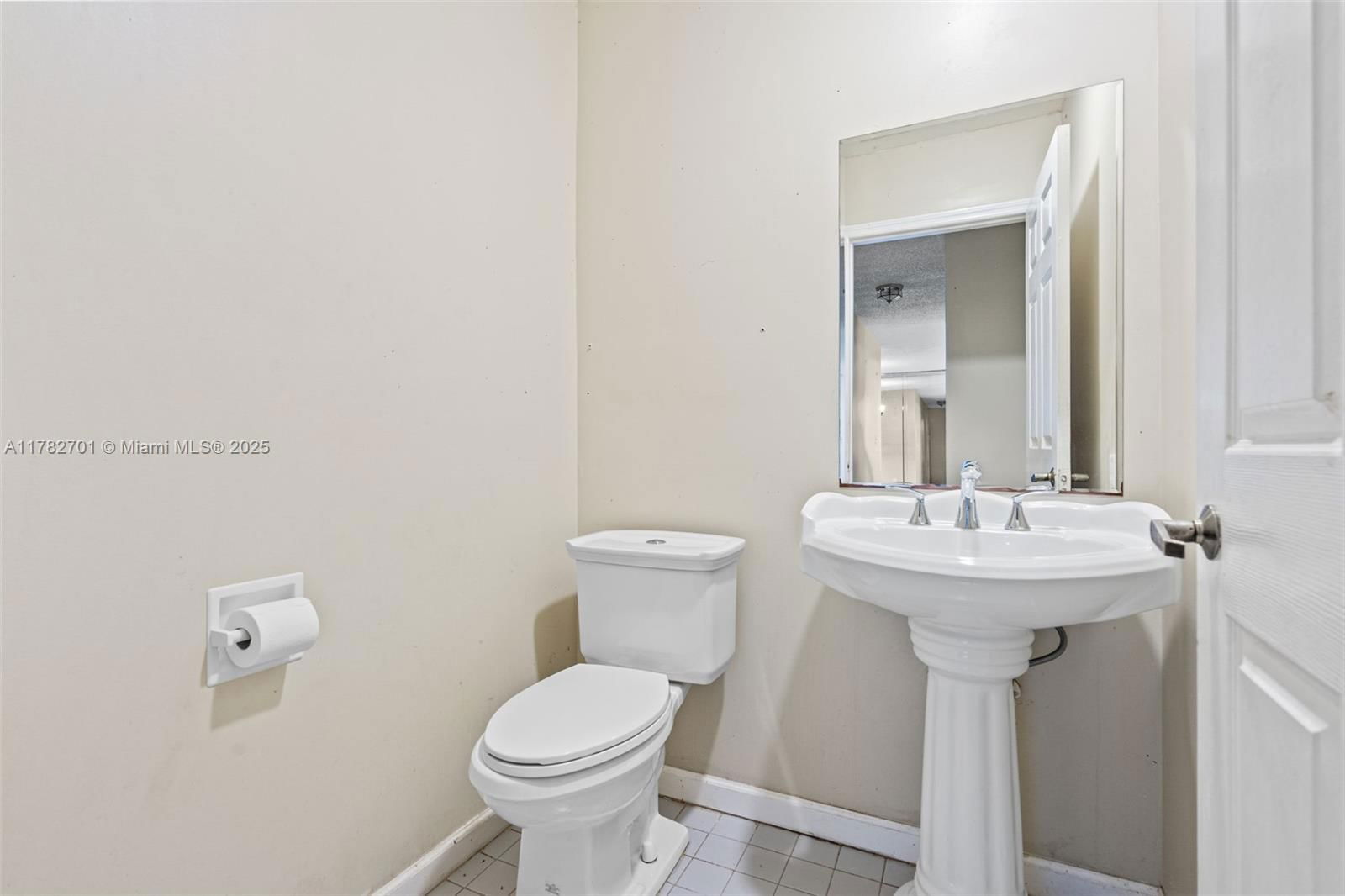 Real estate property located at 9454 8th Cir, Broward, Jacaranda Parcel 218, Plantation, FL