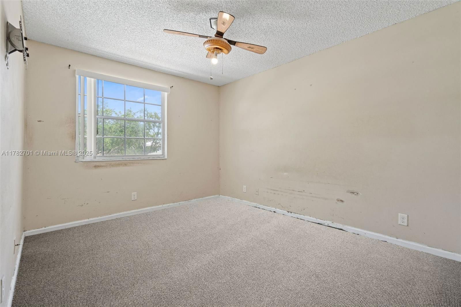 Real estate property located at 9454 8th Cir, Broward, Jacaranda Parcel 218, Plantation, FL